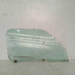 View Auto part Right Front Door Window Toyota Hiace 2002