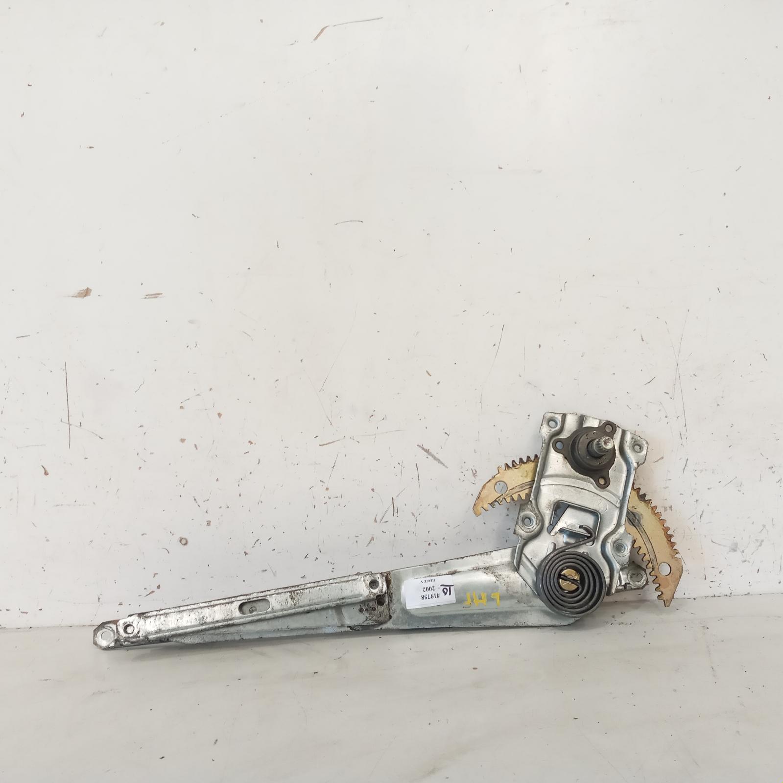 View Auto part Left Front Window Reg/Motor Toyota Hiace 2002
