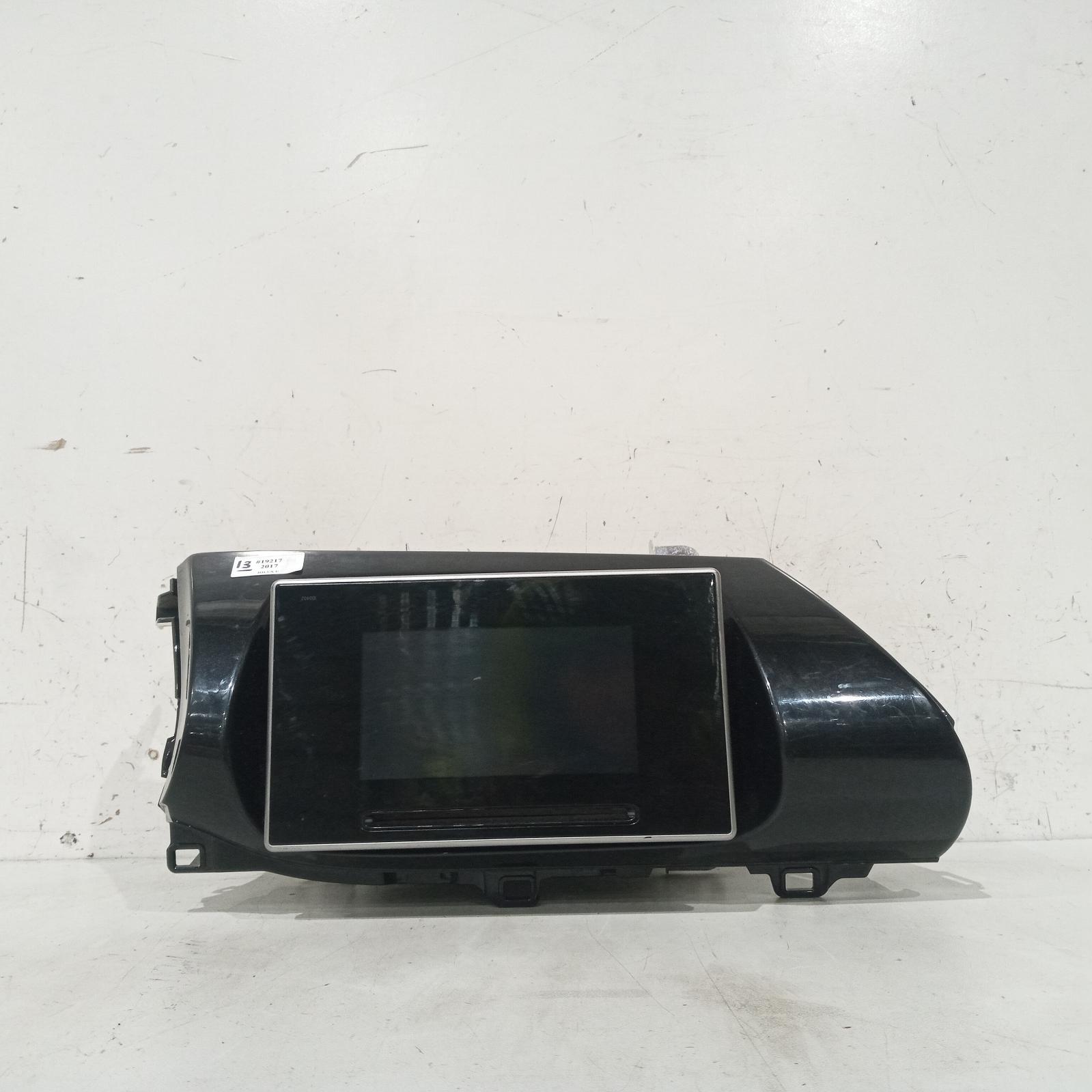 View Auto part Radio/Cd/Dvd/Sat/Tv Toyota Hilux 2017