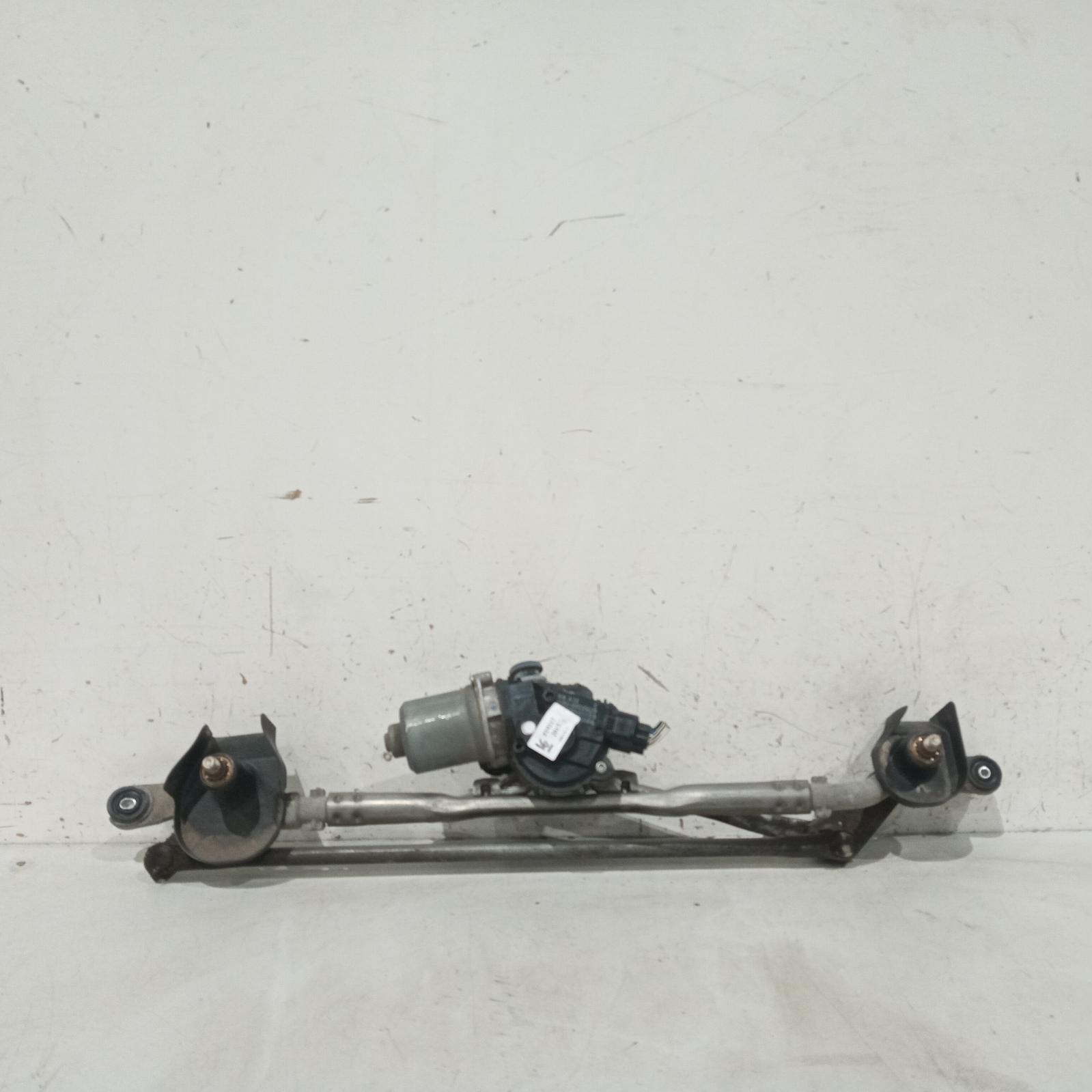 View Auto part Wiper Motor Toyota Hilux 2017