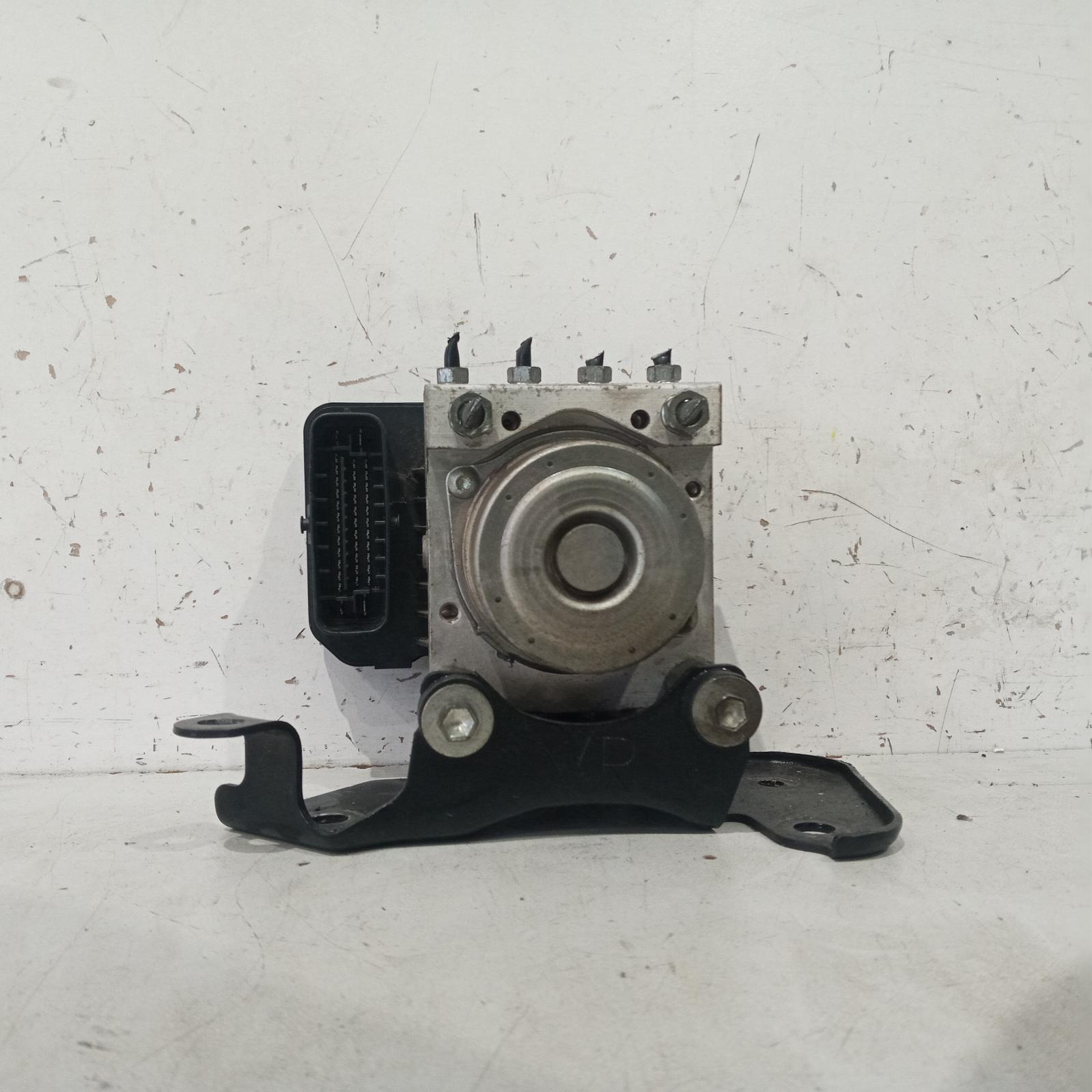 View Auto part Abs Pump/Modulator Toyota Hilux 2017