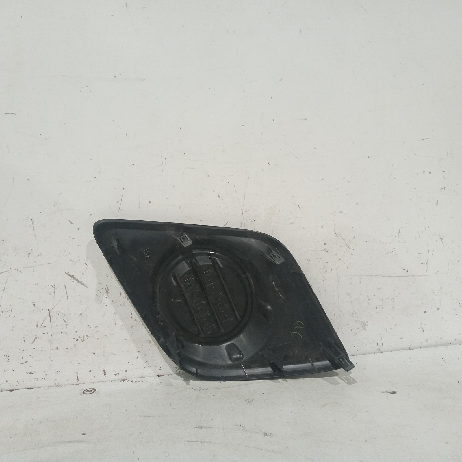 View Auto part Grille Toyota Hilux 2022