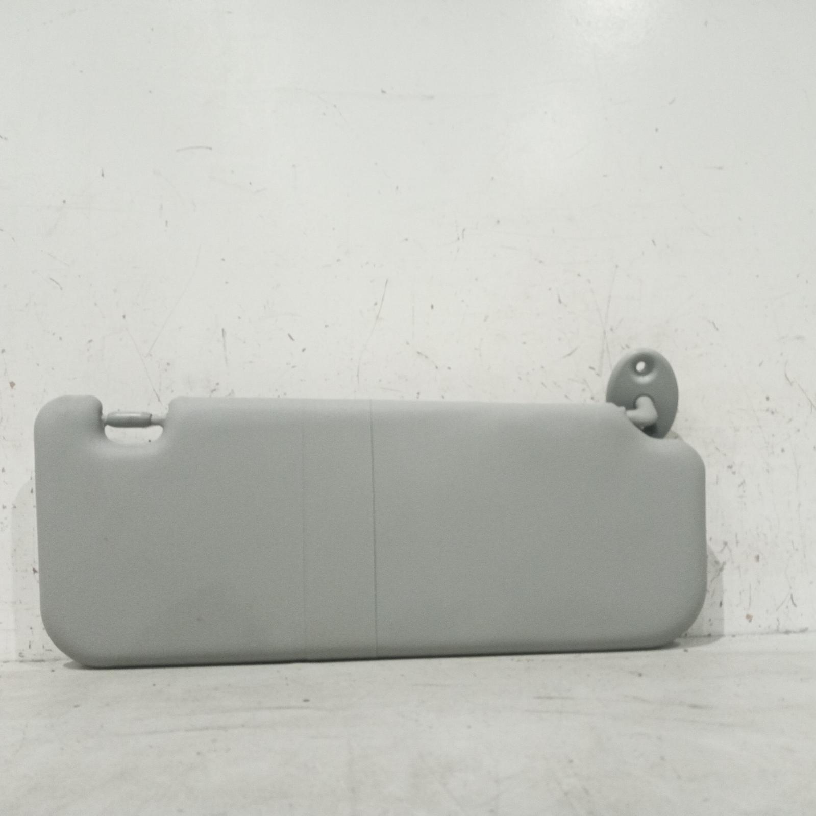 2022 Toyota Hilux Sunvisor View Auto part Sunvisor Toyota Hilux 2022