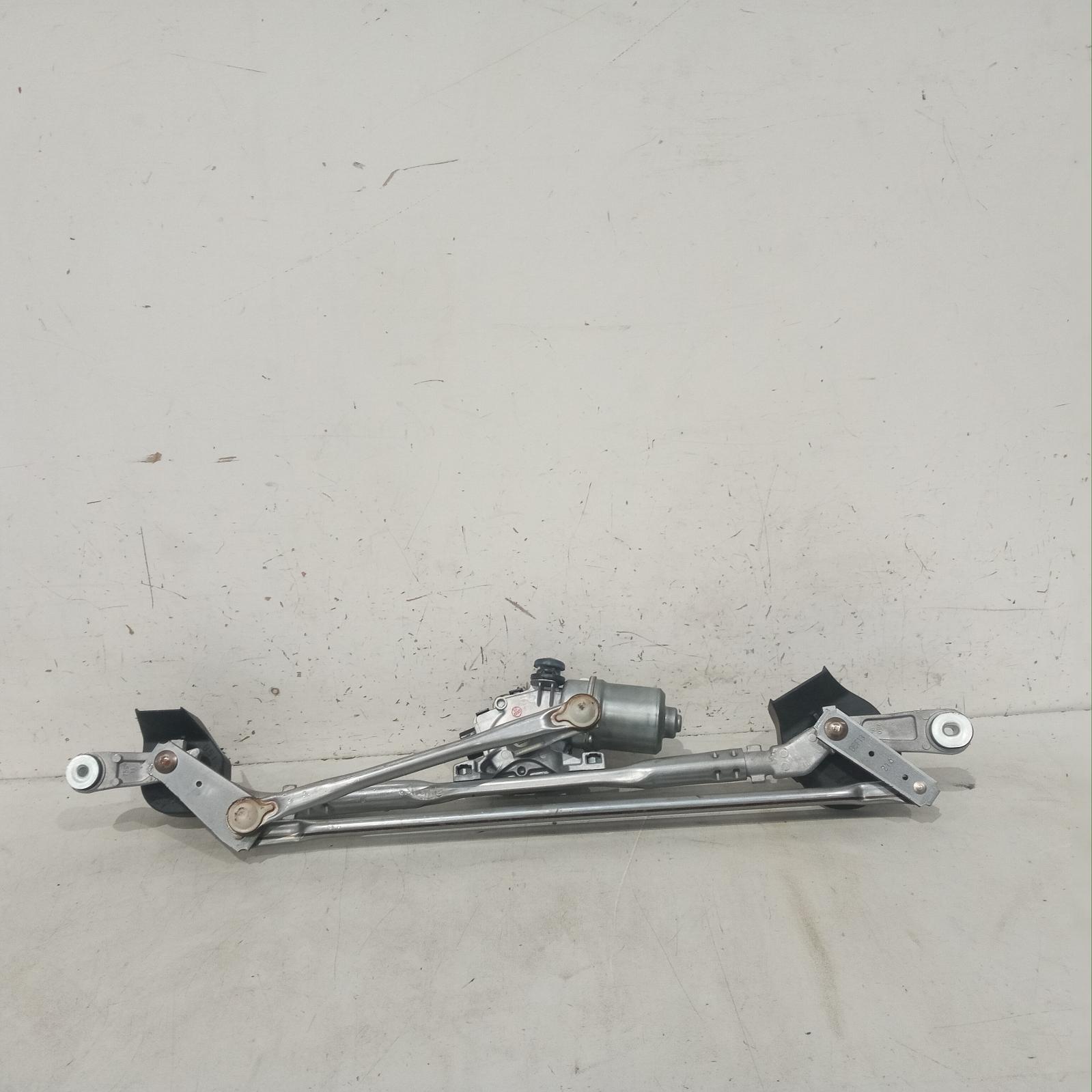 View Auto part Wiper Motor Toyota Hilux 2022