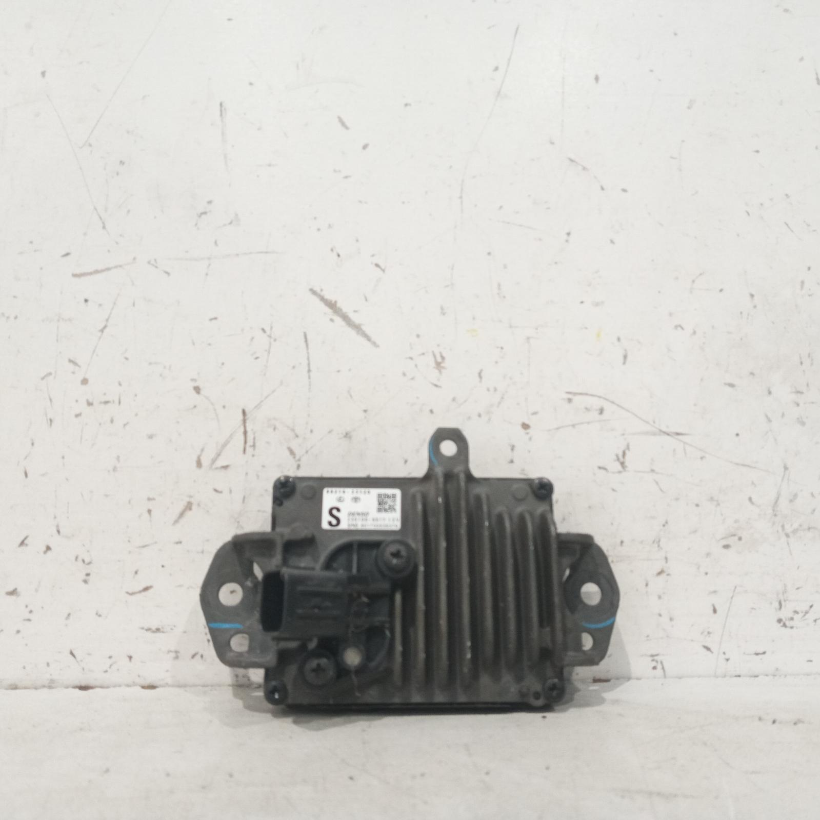 View Auto part Misc Switch/Relay Toyota Hilux 2022