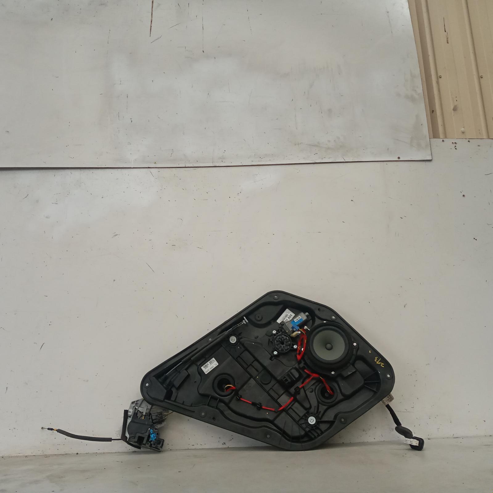 View Auto part Left Rear Wnd Reg/Motor Hyundai Elantra 2015