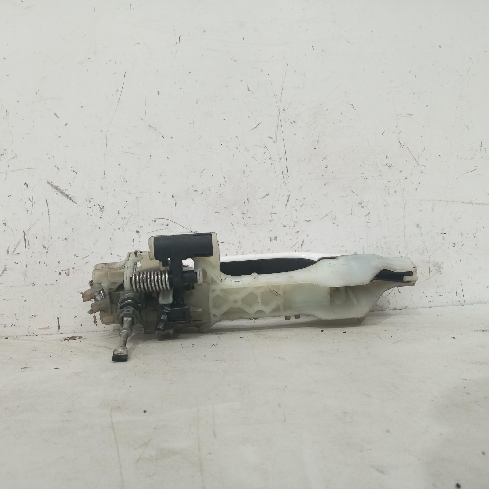 View Auto part Door Handle Hyundai Elantra 2015