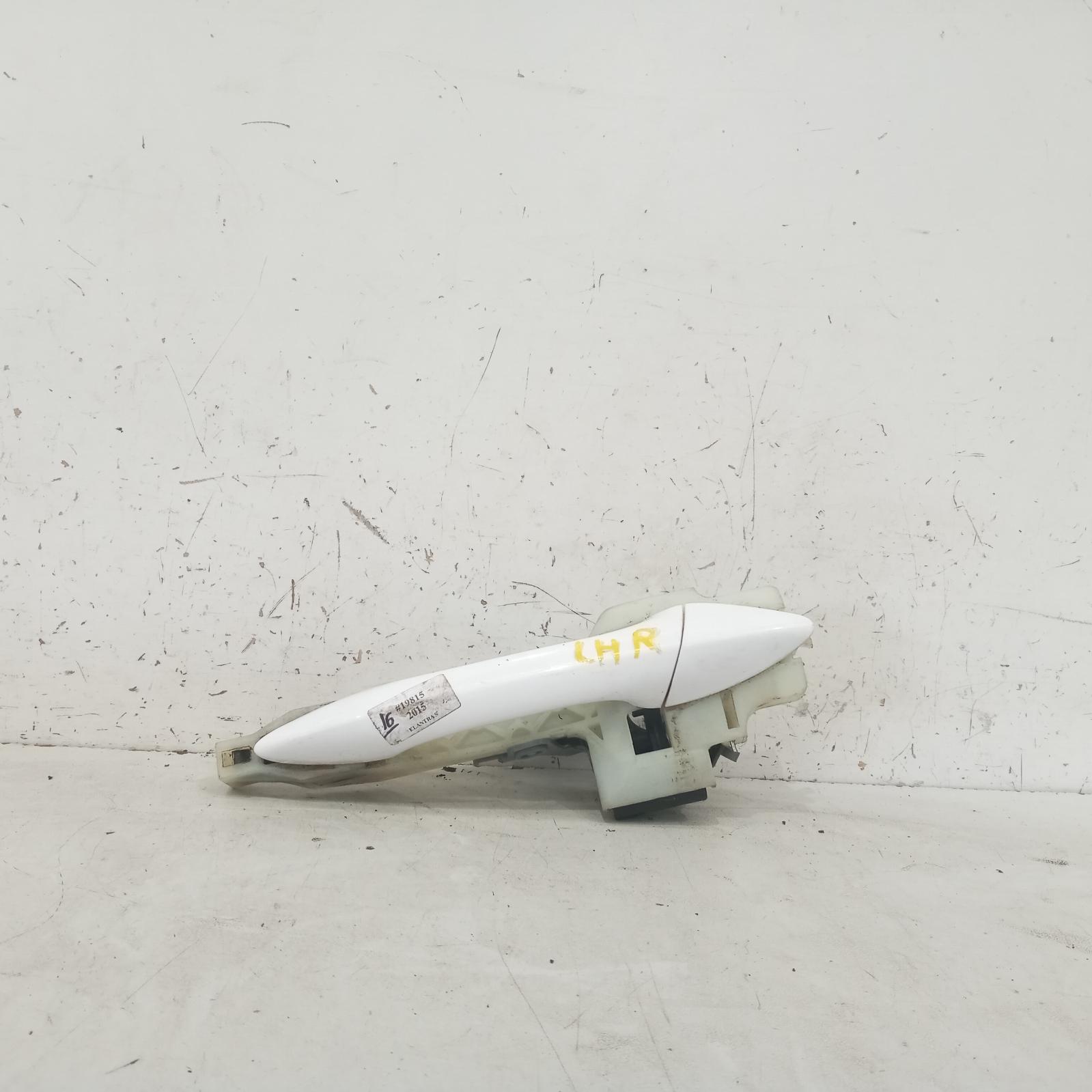 View Auto part Door Handle Hyundai Elantra 2015