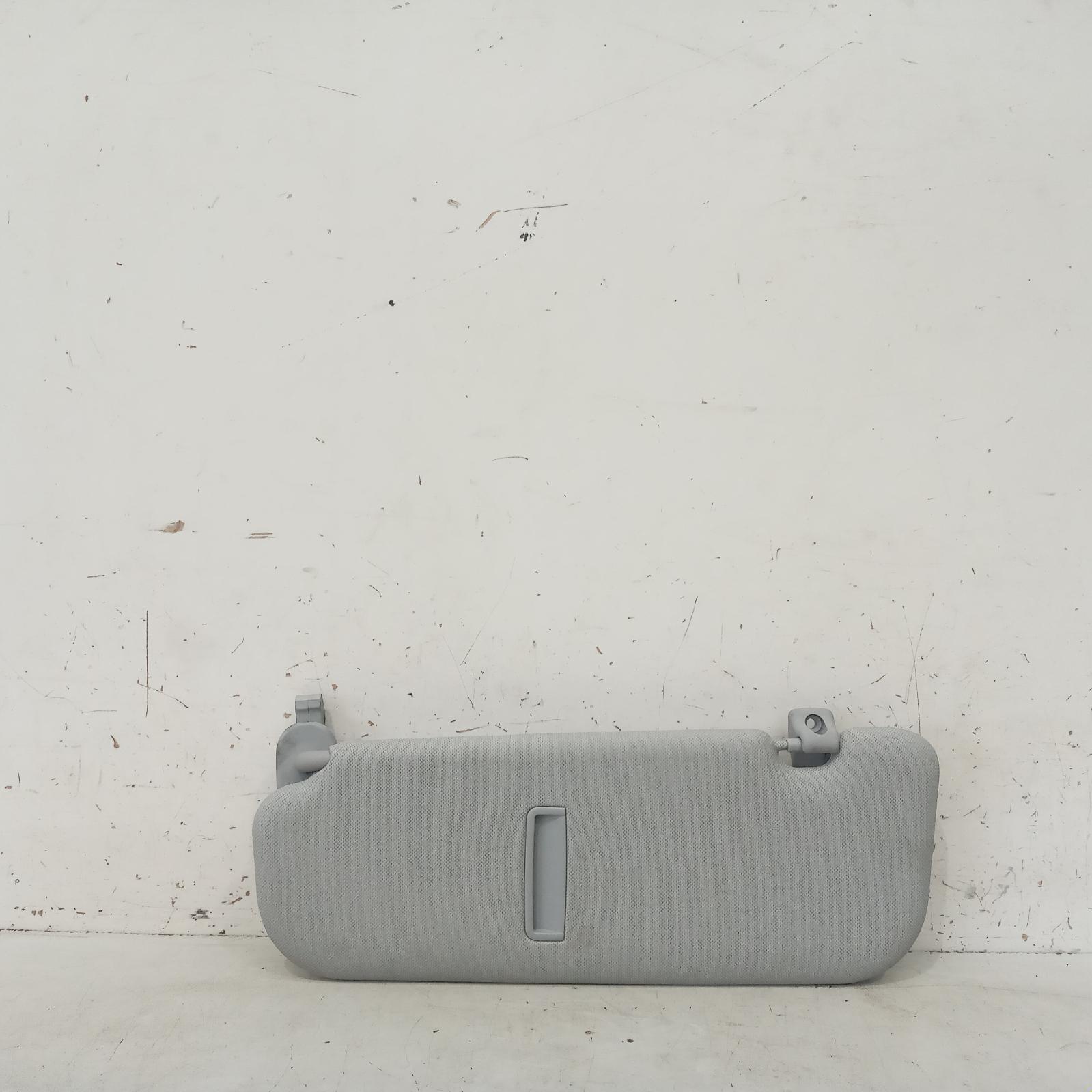 View Auto part Sunvisor Hyundai Elantra 2015