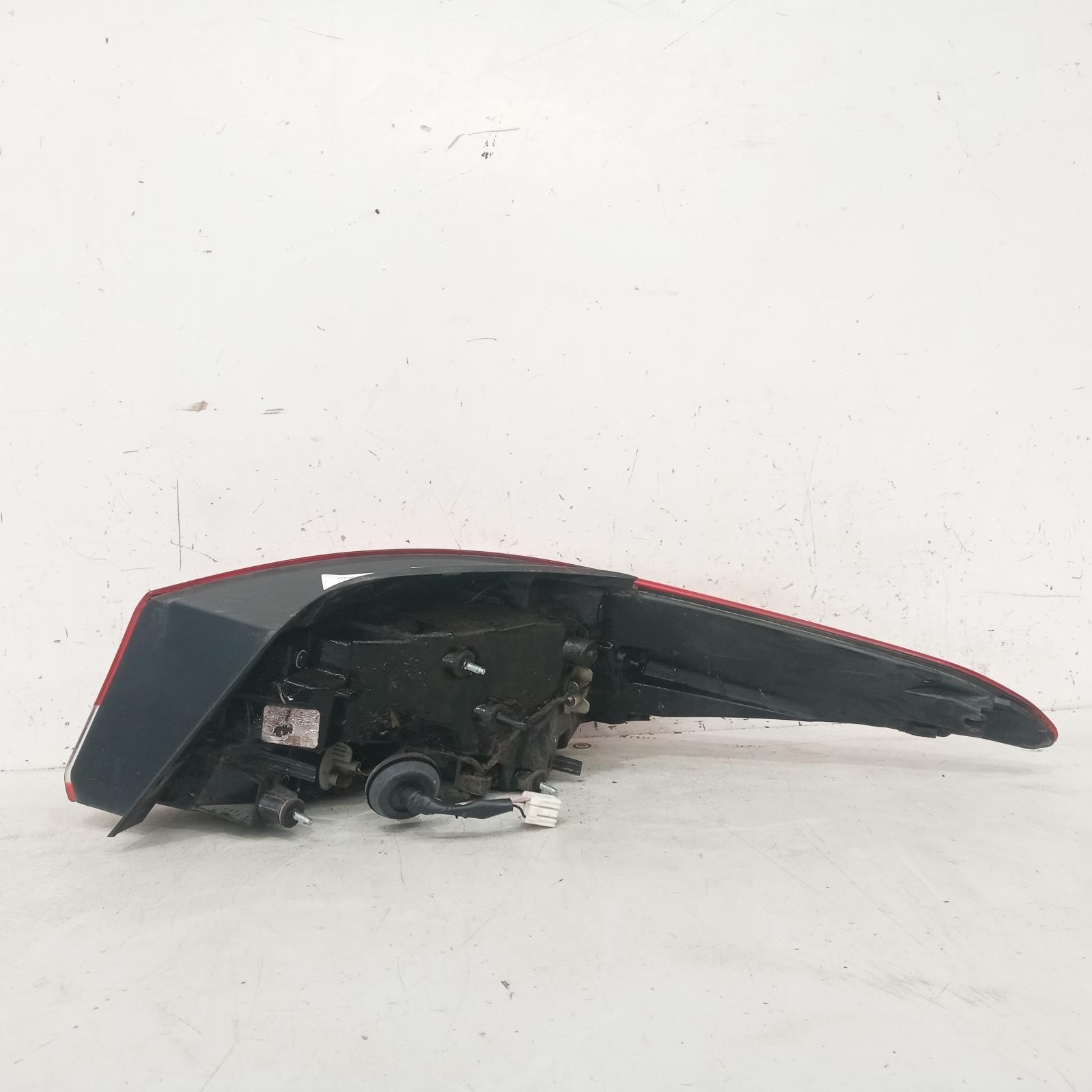View Auto part Left Taillight Hyundai Elantra 2015