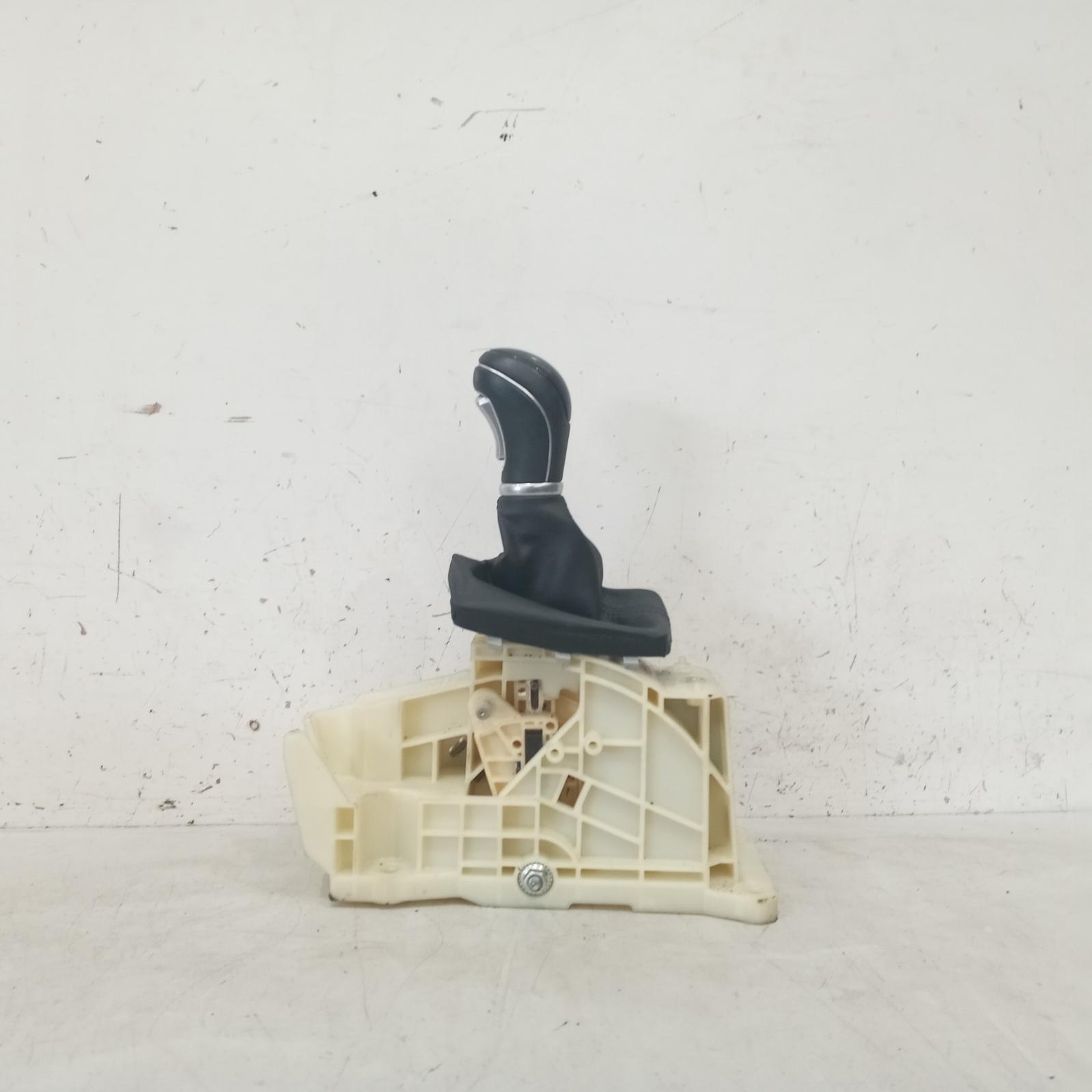 View Auto part Gear Stick/Shifter Hyundai Elantra 2015