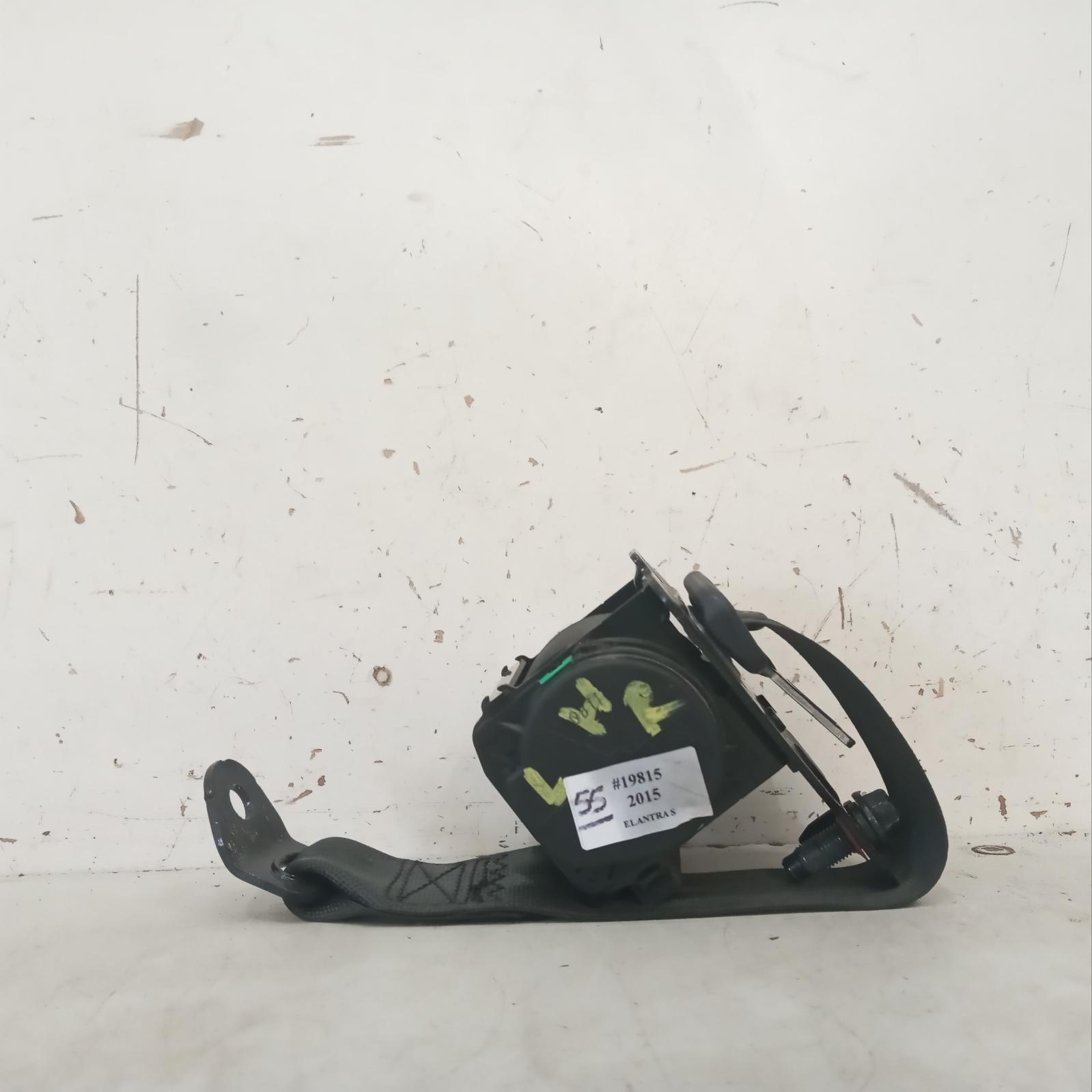 View Auto part Seatbelt/Stalk Hyundai Elantra 2015