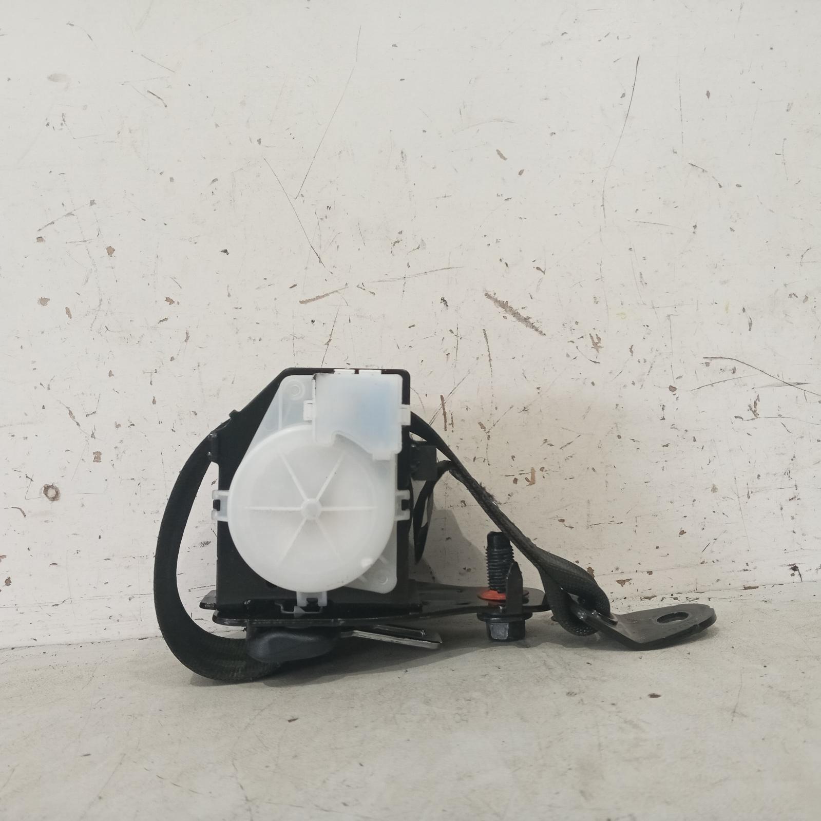 View Auto part Seatbelt/Stalk Hyundai Elantra 2015