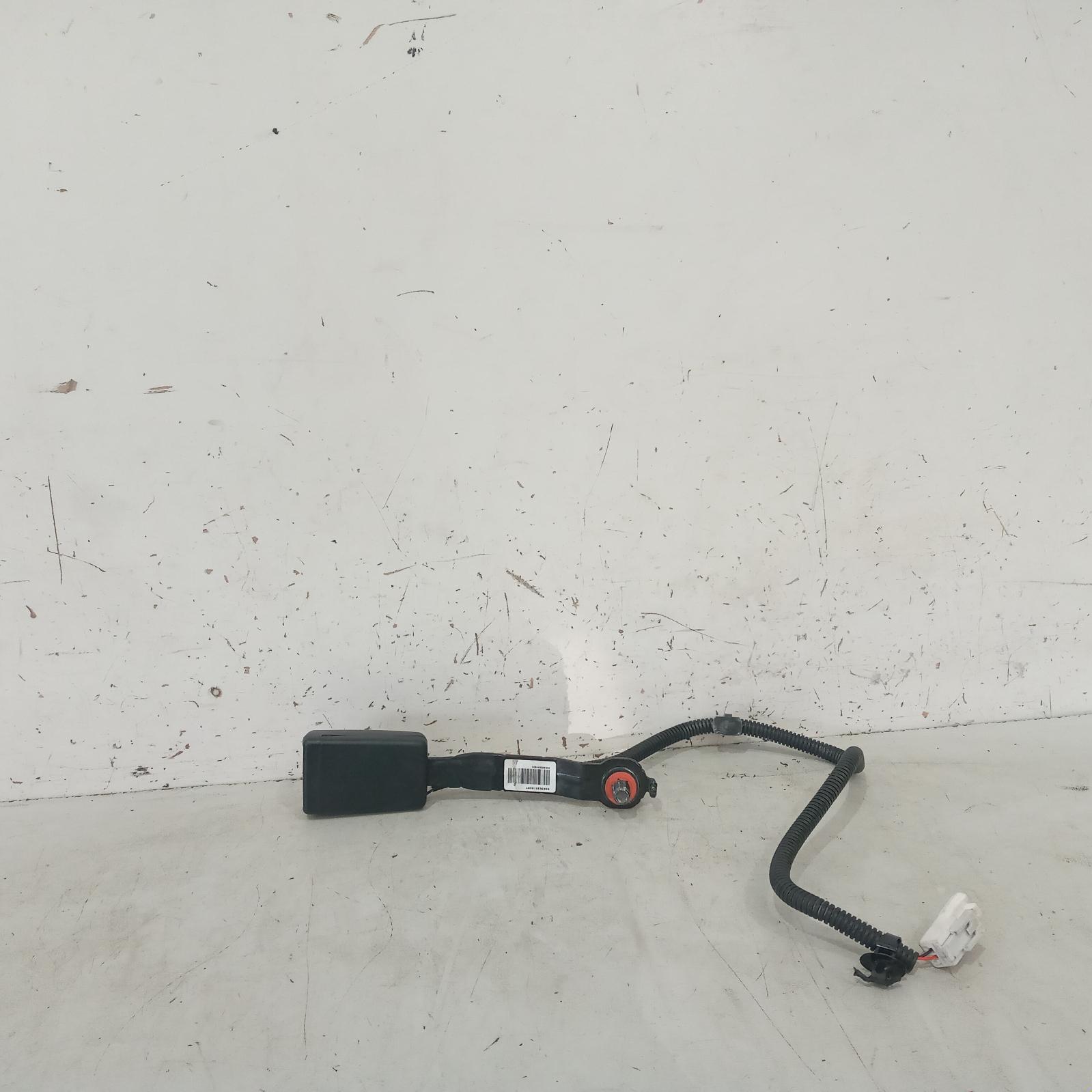 View Auto part Seatbelt/Stalk Hyundai Elantra 2015