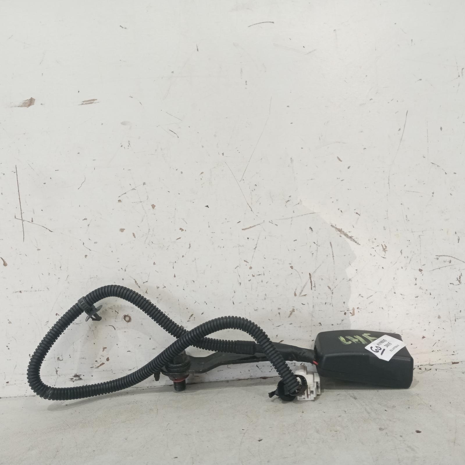 View Auto part Seatbelt/Stalk Hyundai Elantra 2015