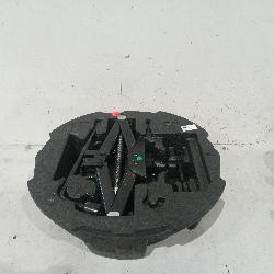 View Auto part Jack/Tool Kit Hyundai Elantra 2015