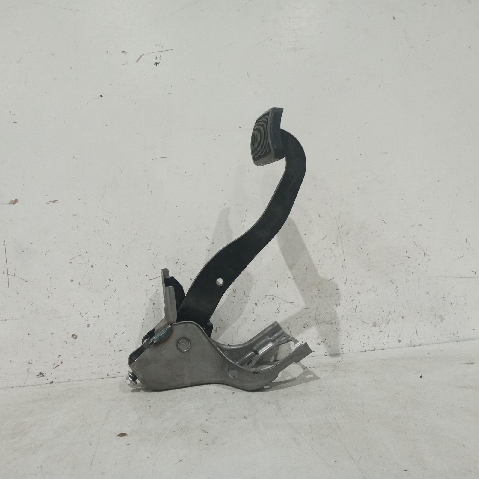 View Auto part Pedal Assembly Hyundai Elantra 2015
