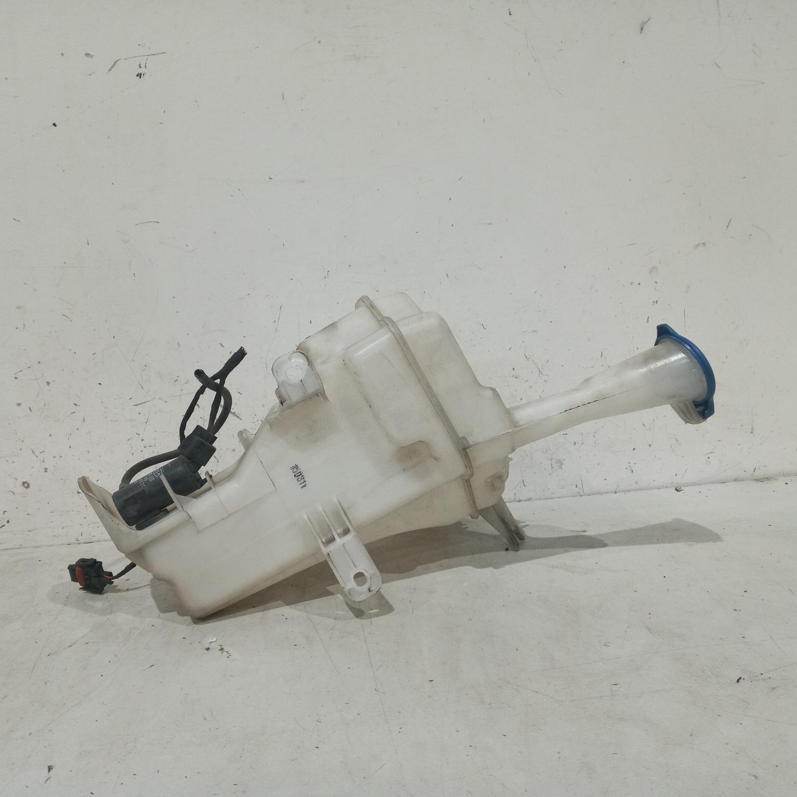 View Auto part Washer Bottle Hyundai Elantra 2015