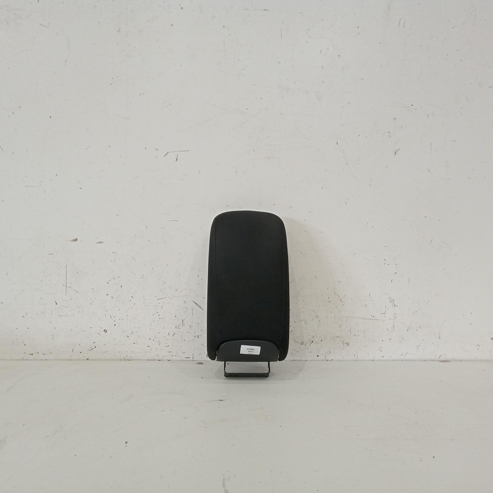 View Auto part Console Mitsubishi Asx 2011