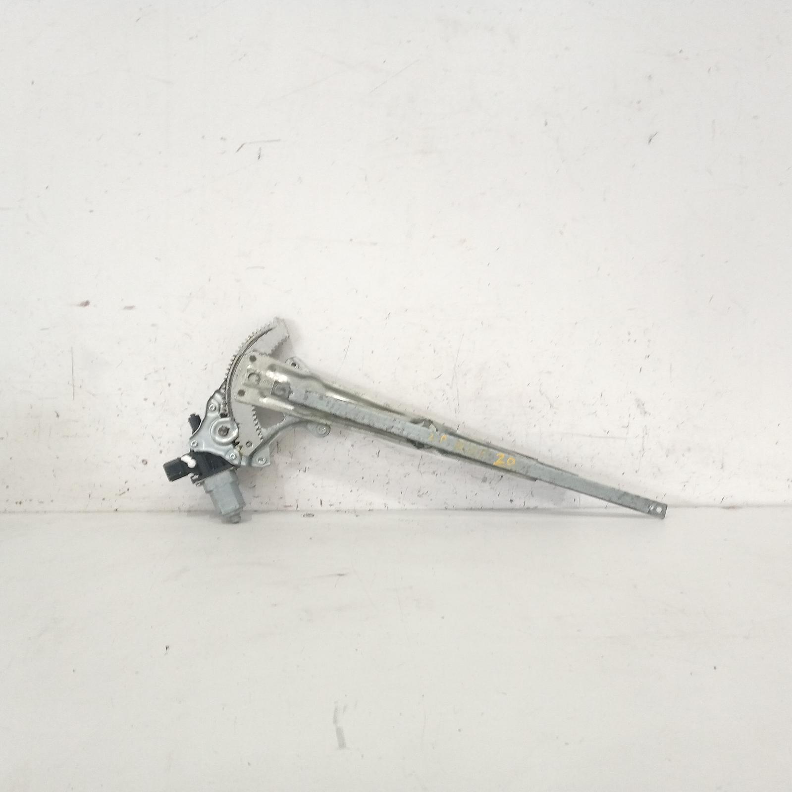 View Auto part Right Front Window Reg/Motor Mitsubishi Asx 2011