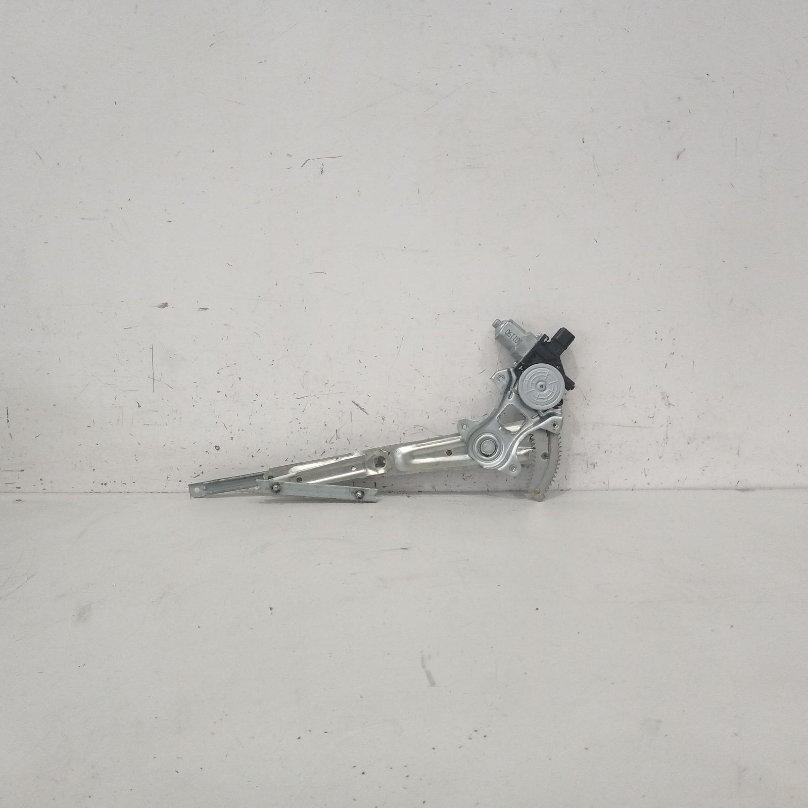 View Auto part Left Front Window Reg/Motor Mitsubishi Asx 2011