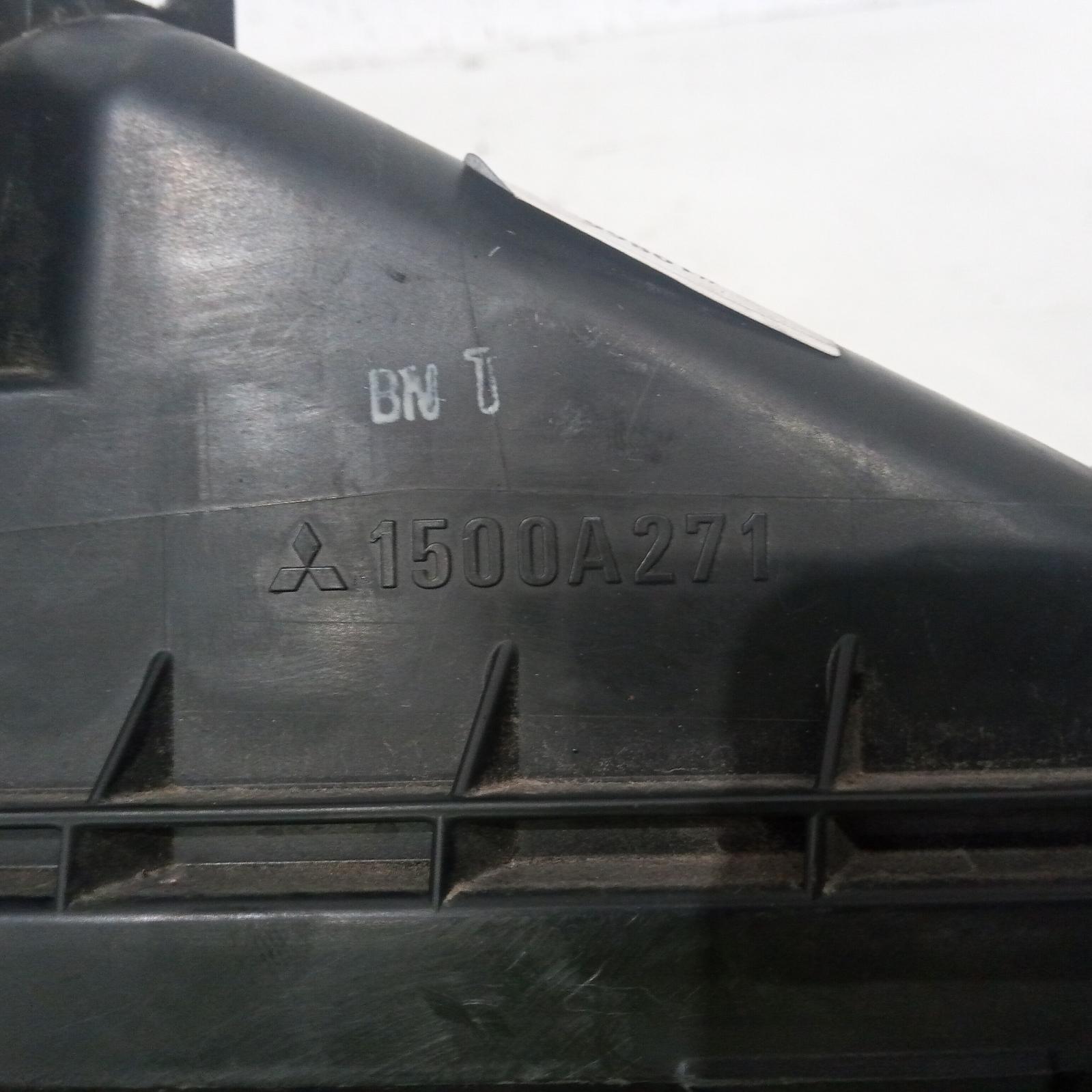 View Auto part Air Cleaner/Box Mitsubishi Asx 2011