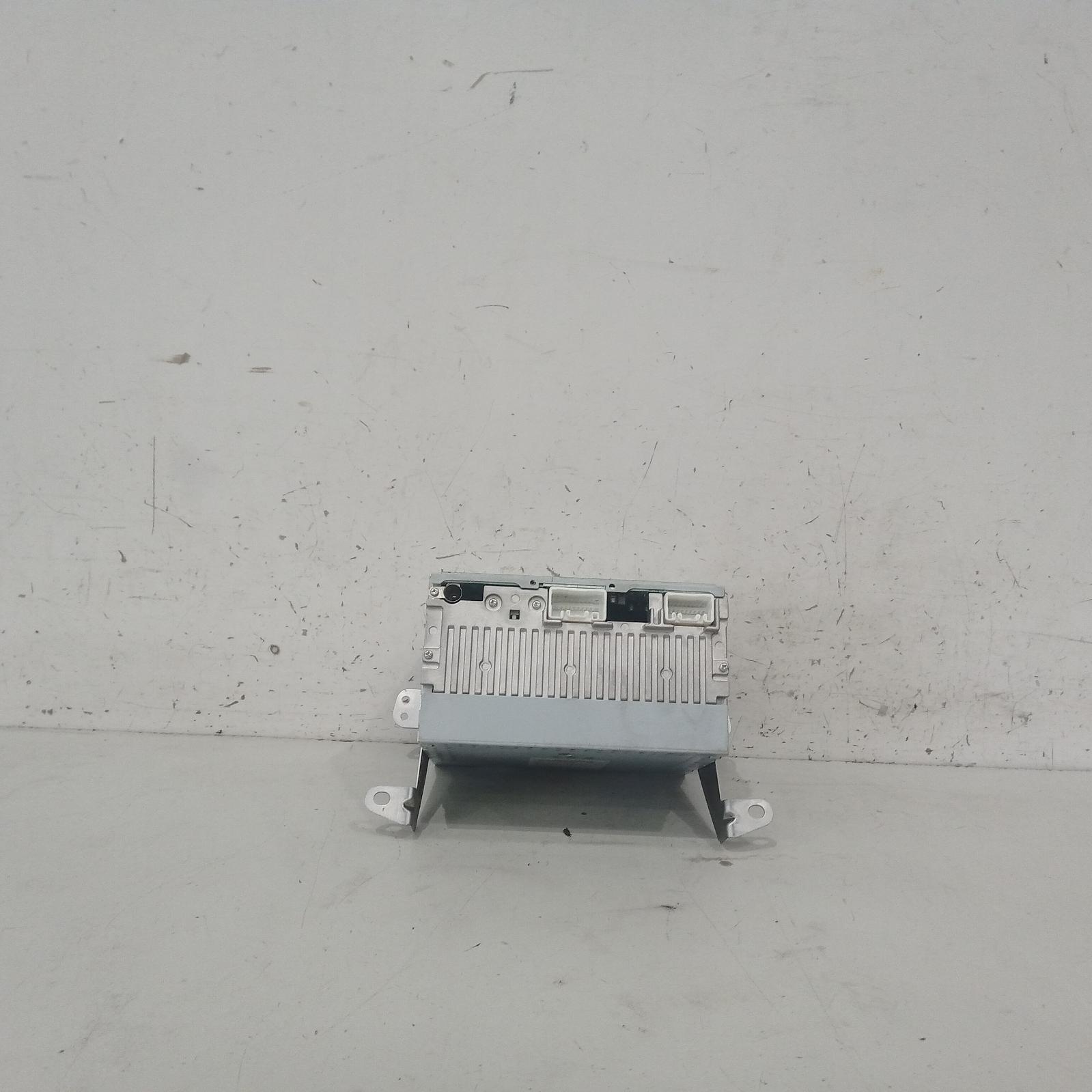 View Auto part Radio/Cd/Dvd/Sat/Tv Mitsubishi Asx 2011