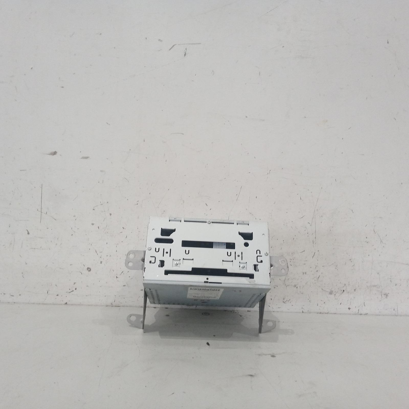 View Auto part Radio/Cd/Dvd/Sat/Tv Mitsubishi Asx 2011