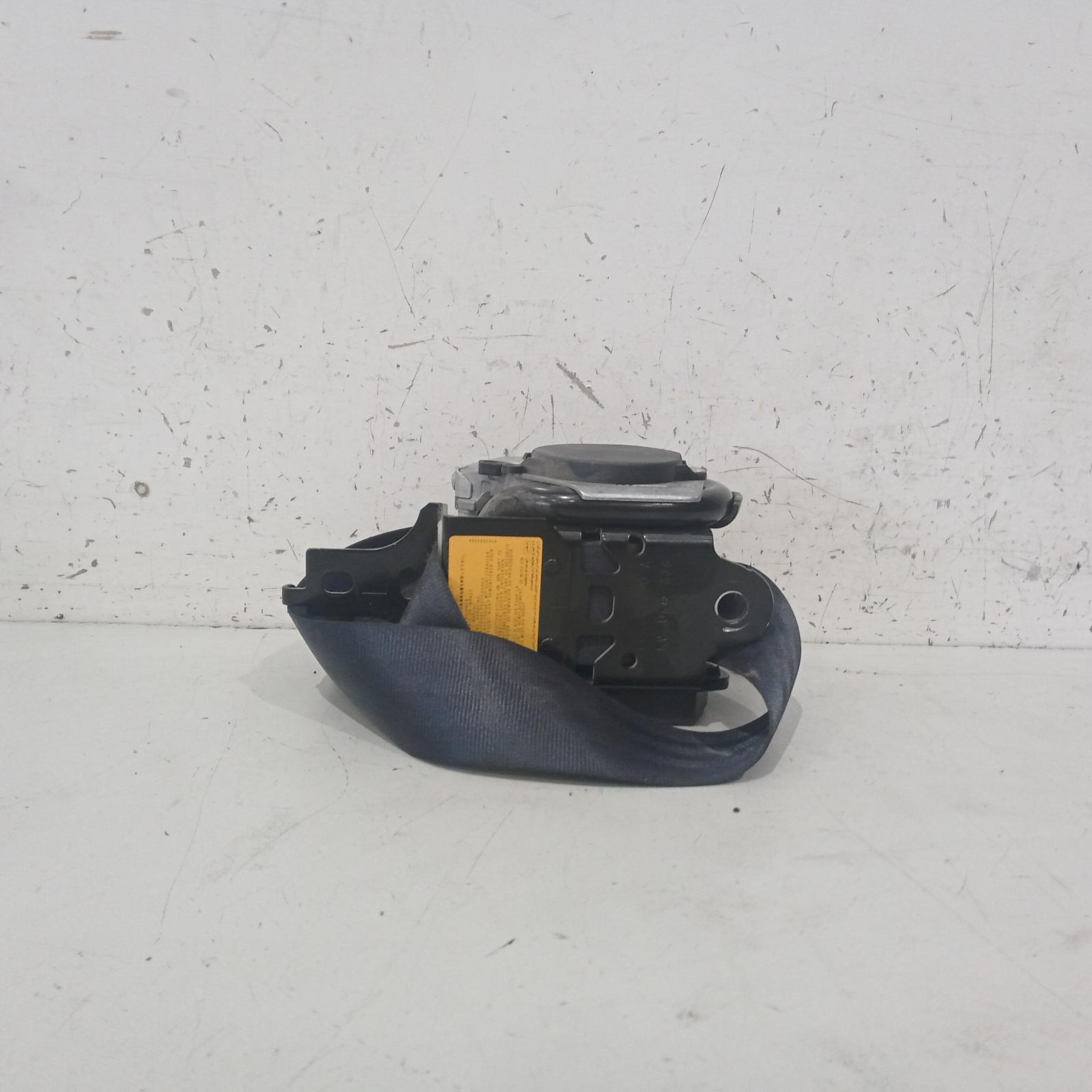 View Auto part Seatbelt/Stalk Mitsubishi Asx 2011