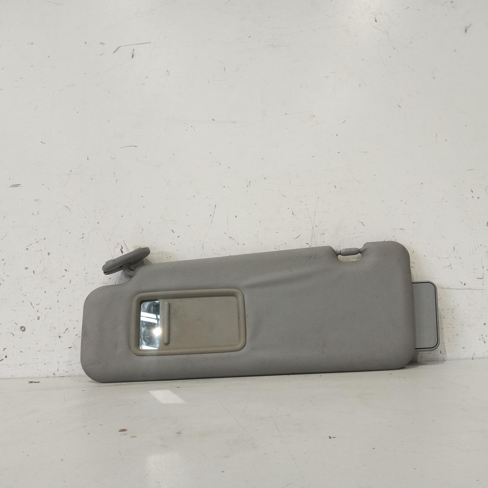 View Auto part Sunvisor Toyota Kluger 2008