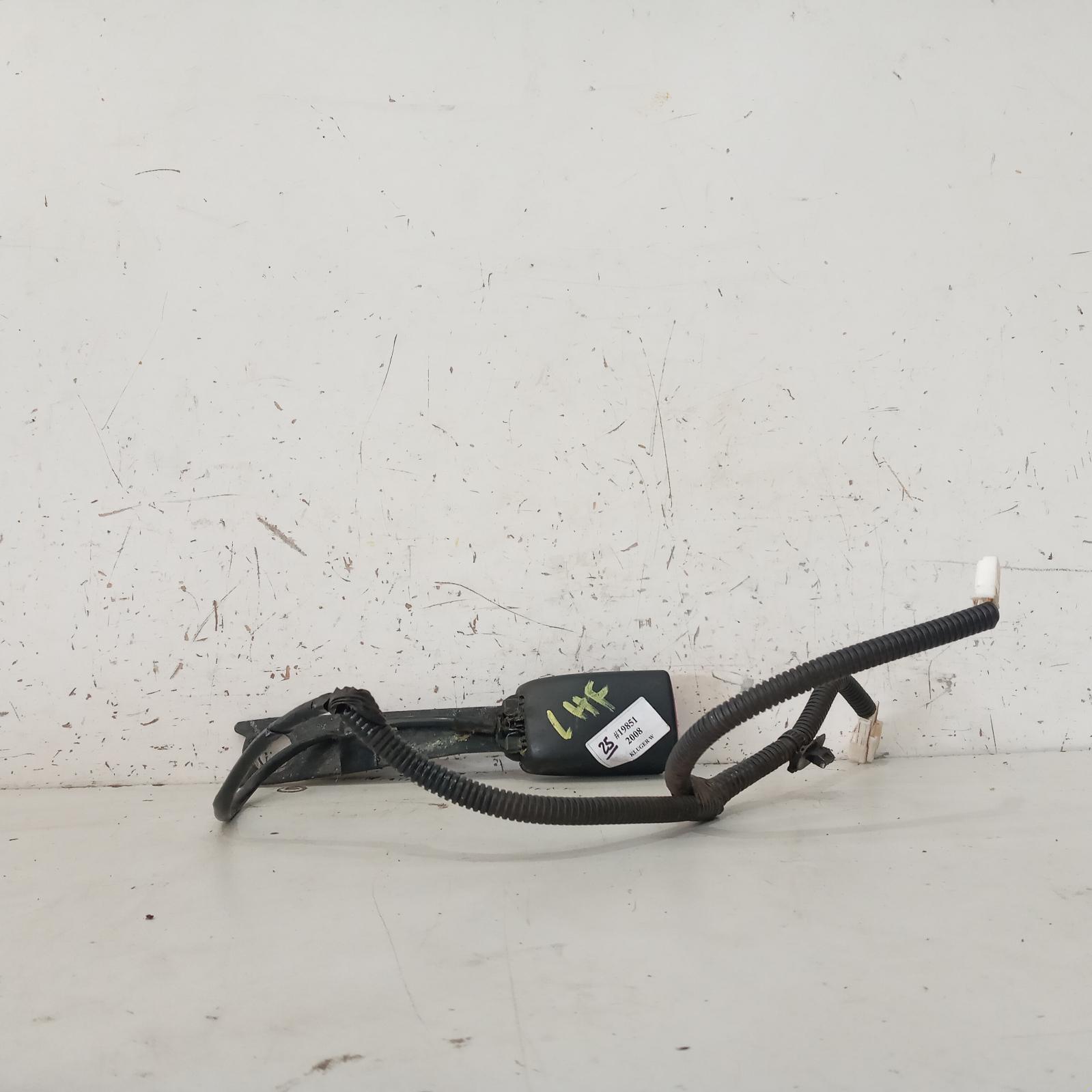 View Auto part Seatbelt/Stalk Toyota Kluger 2008