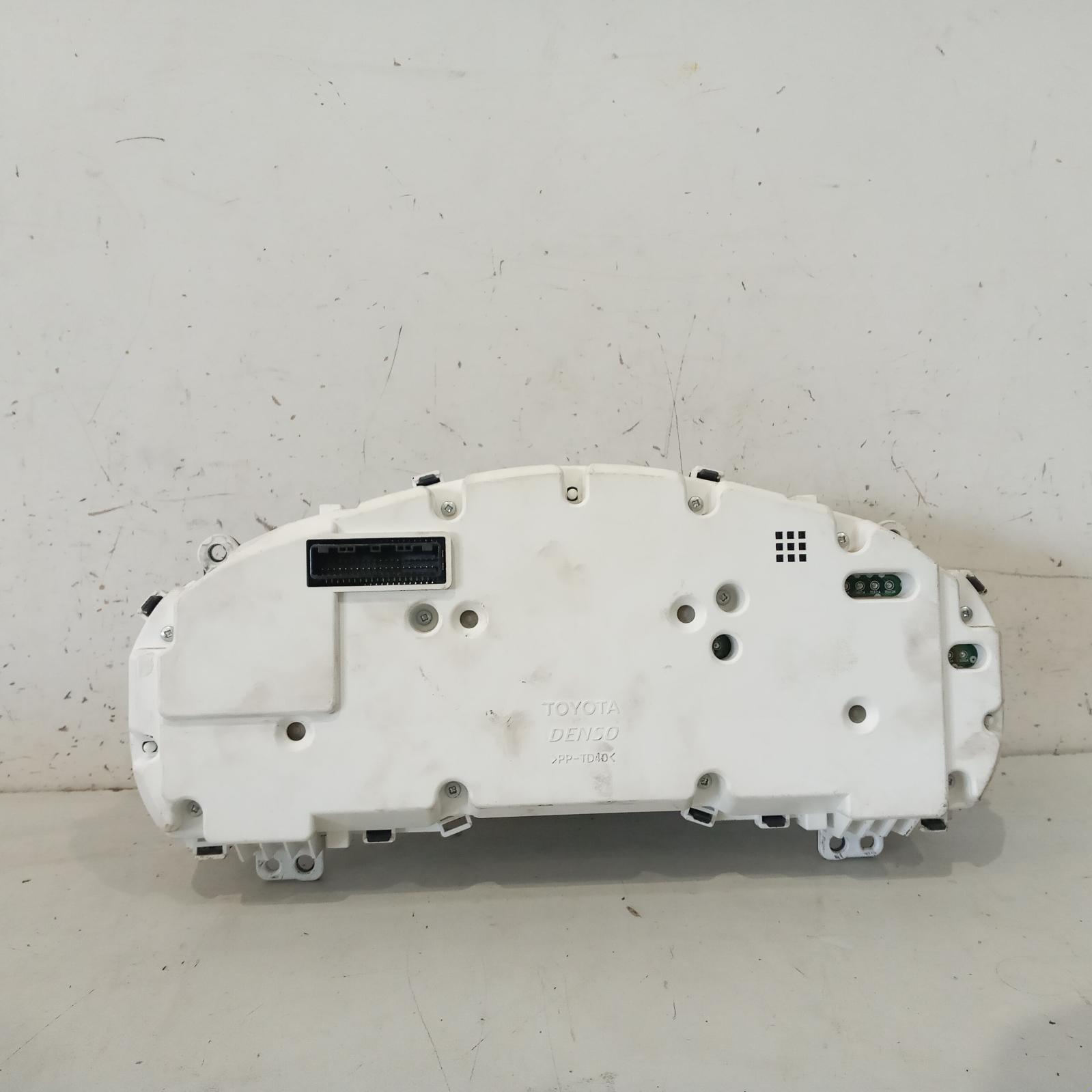 View Auto part Instrument Cluster Toyota Kluger 2008