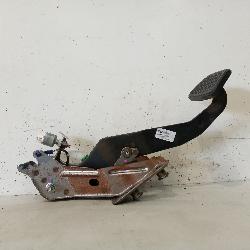 View Auto part Pedal Assembly Toyota Kluger 2008