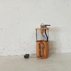 View Auto part Fuel Pump Toyota Kluger 2008