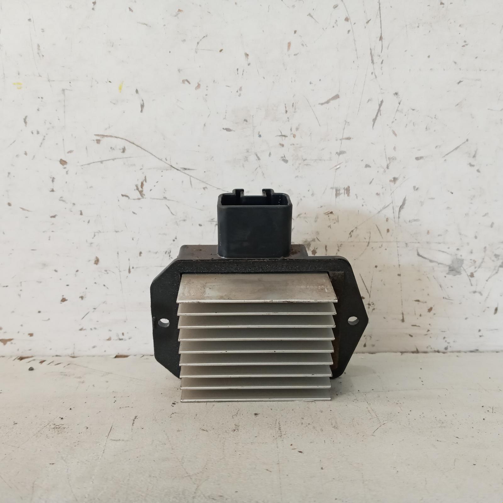 View Auto part Fan Speed Resistor Toyota Kluger 2008