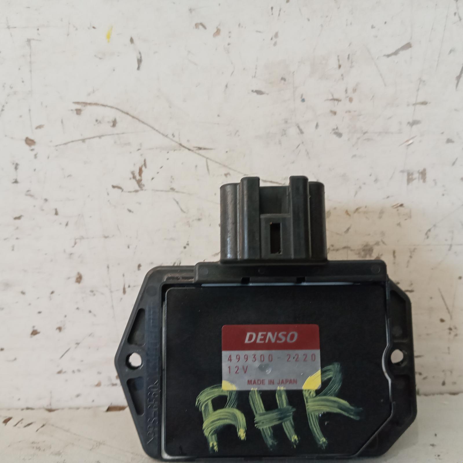 View Auto part Fan Speed Resistor Toyota Kluger 2008