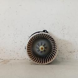 View Auto part Heater Fan Motor Toyota Kluger 2008