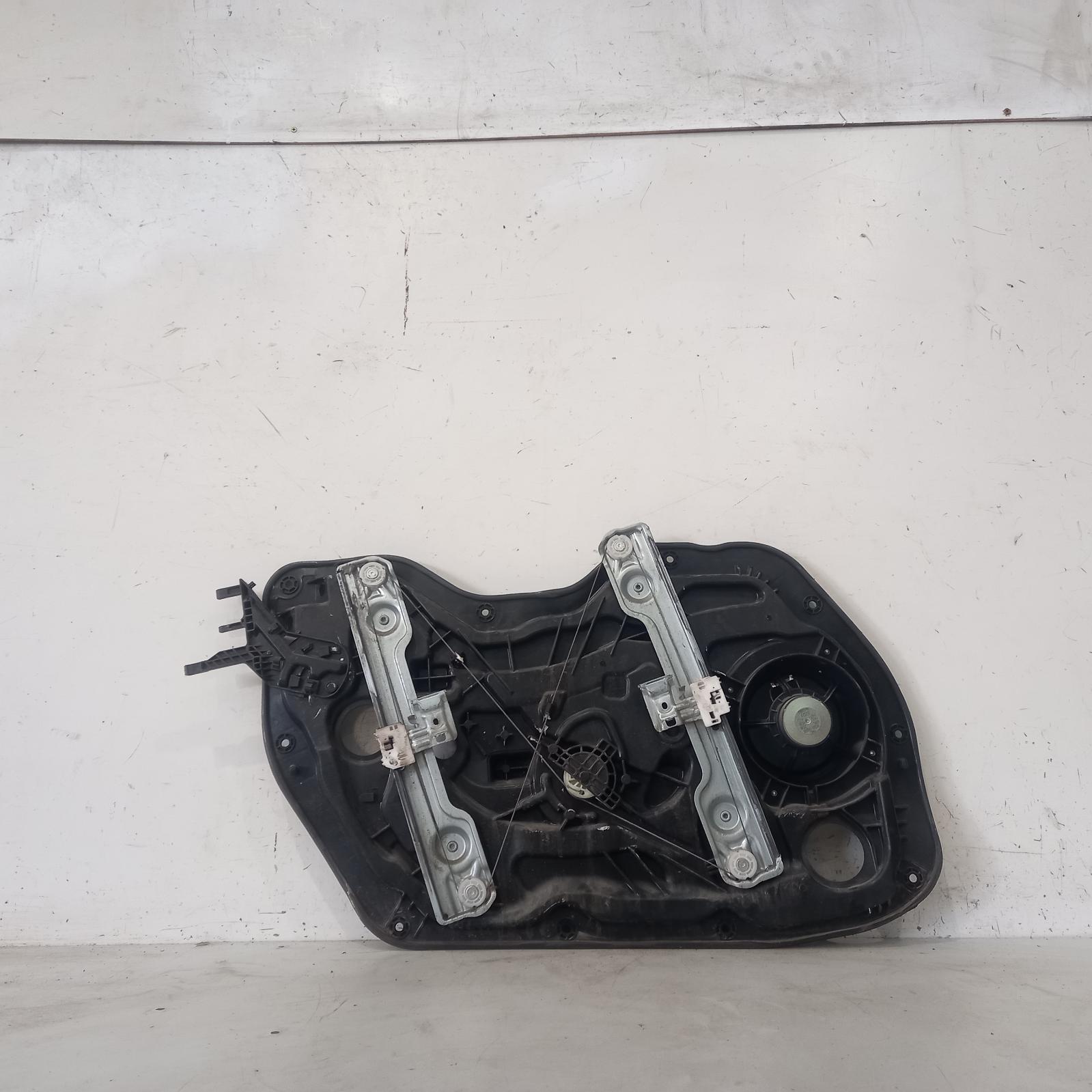 View Auto part Right Front Window Reg/Motor Hyundai Elantra 2012