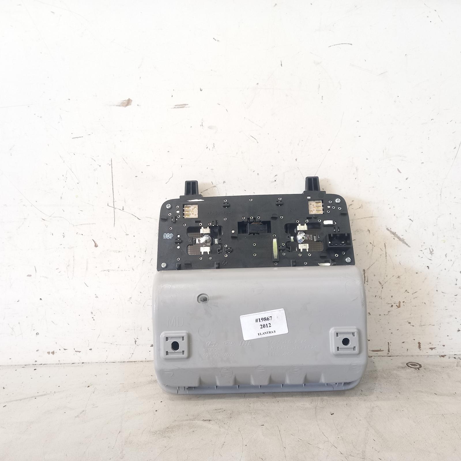 2012 Hyundai Elantra Courtesy Light View Auto part Courtesy Light Hyundai Elantra 2012