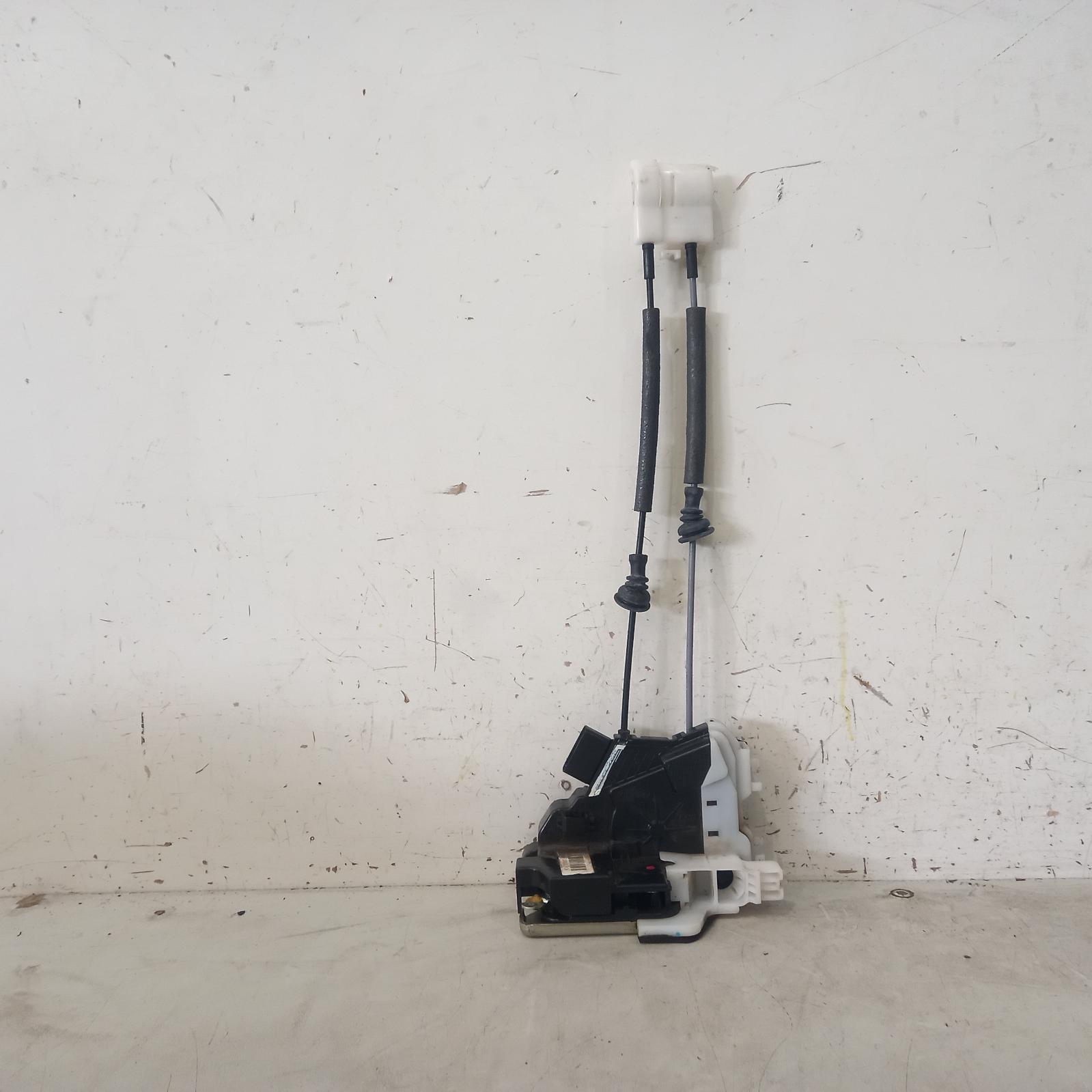2012 Hyundai Elantra Door/Boot/Gate Lock View Auto part Door/Boot/Gate Lock Hyundai Elantra 2012