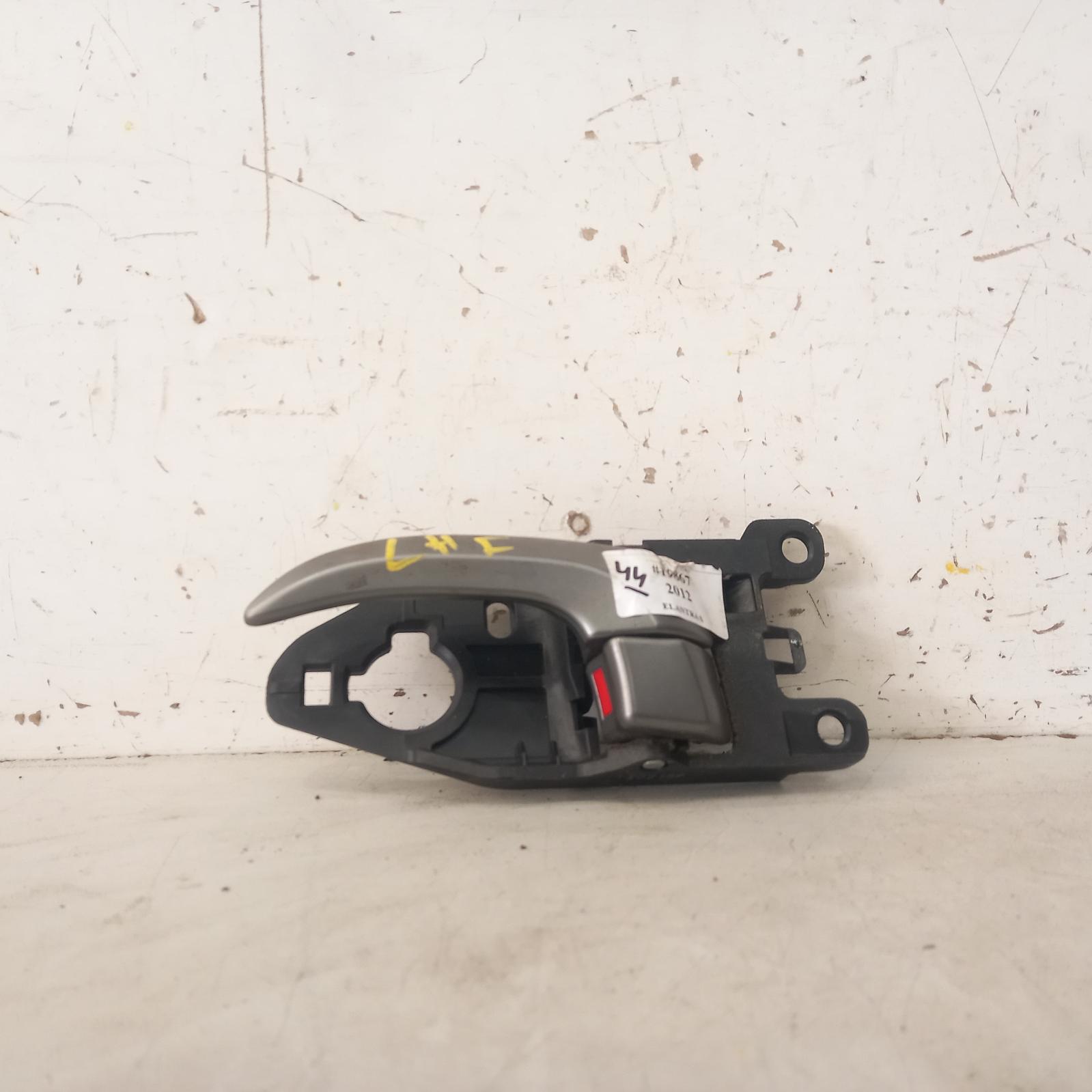 View Auto part Door Handle Hyundai Elantra 2012