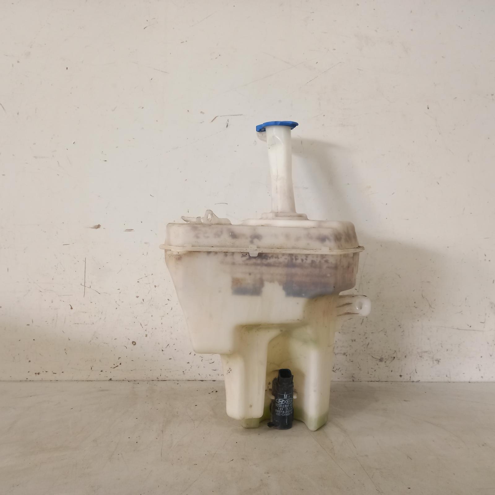 View Auto part Washer Bottle Hyundai Elantra 2012