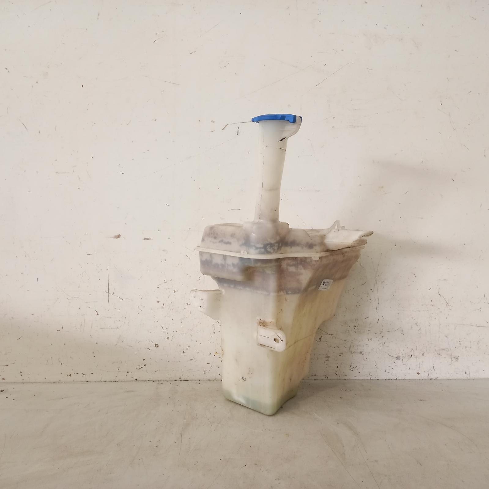 View Auto part Washer Bottle Hyundai Elantra 2012