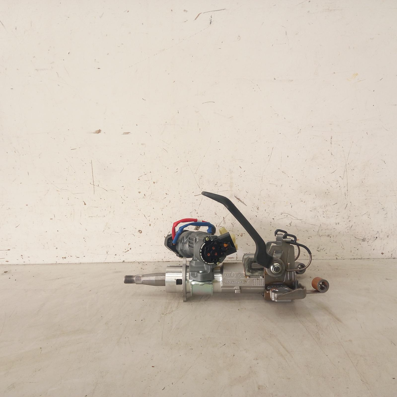 View Auto part Ignition W/ Key Hyundai Elantra 2012