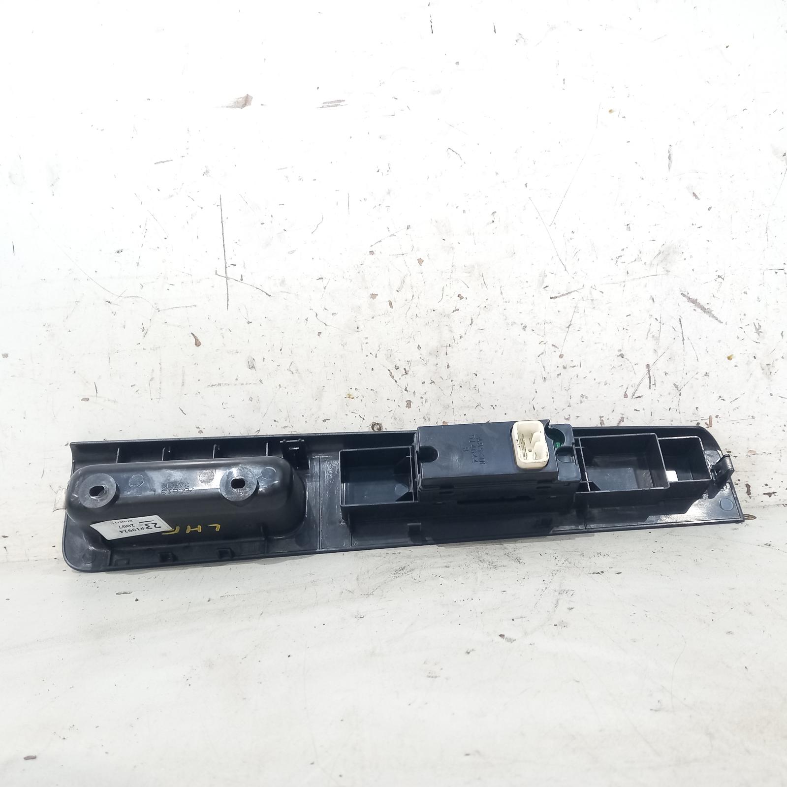 Pwr Dr Wind Switch Rodeo Holden 2007