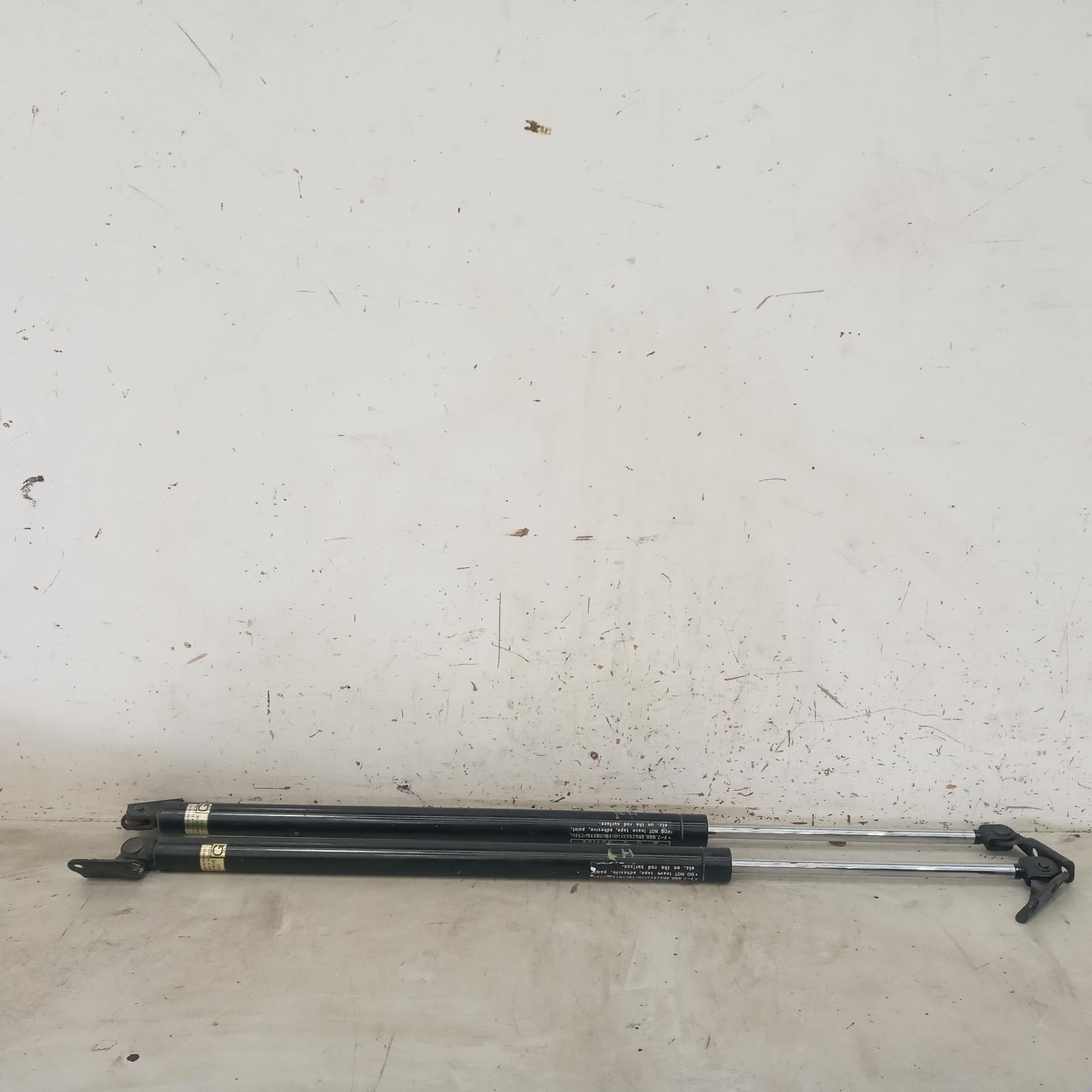 View Auto part Hatch Strut Toyota Hiace 2002