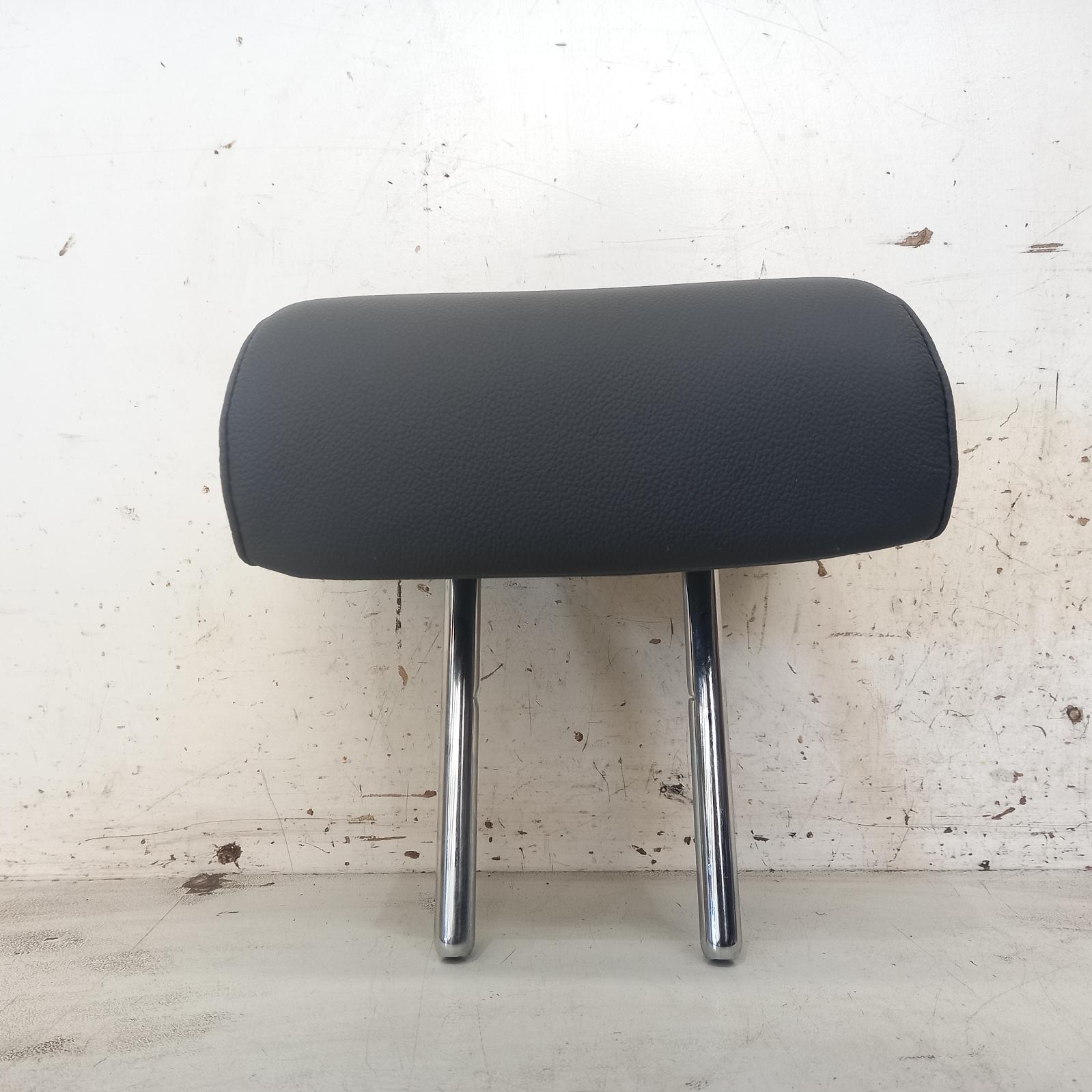 View Auto part Headrest Hyundai Tucson 2017