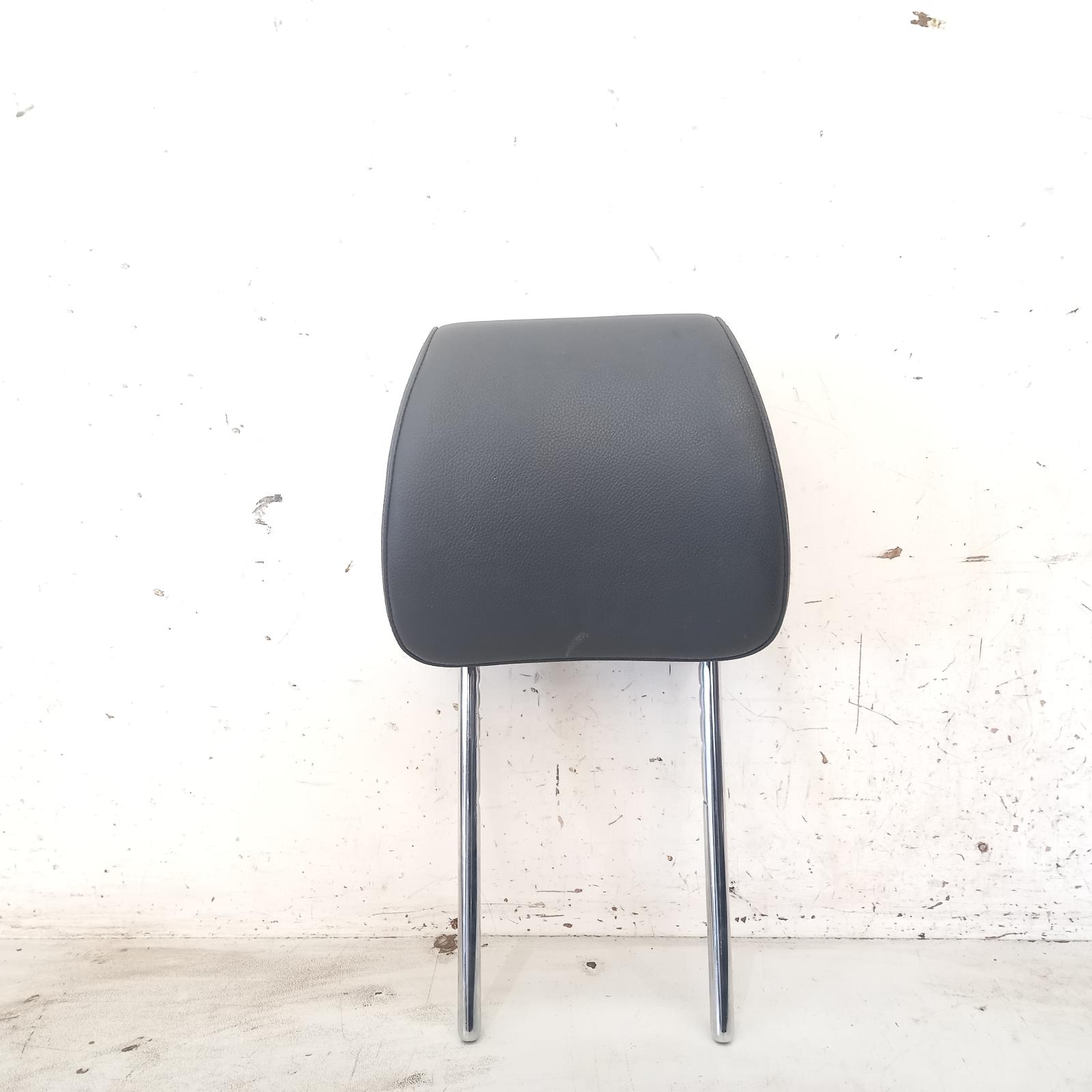 View Auto part Headrest Hyundai Tucson 2017