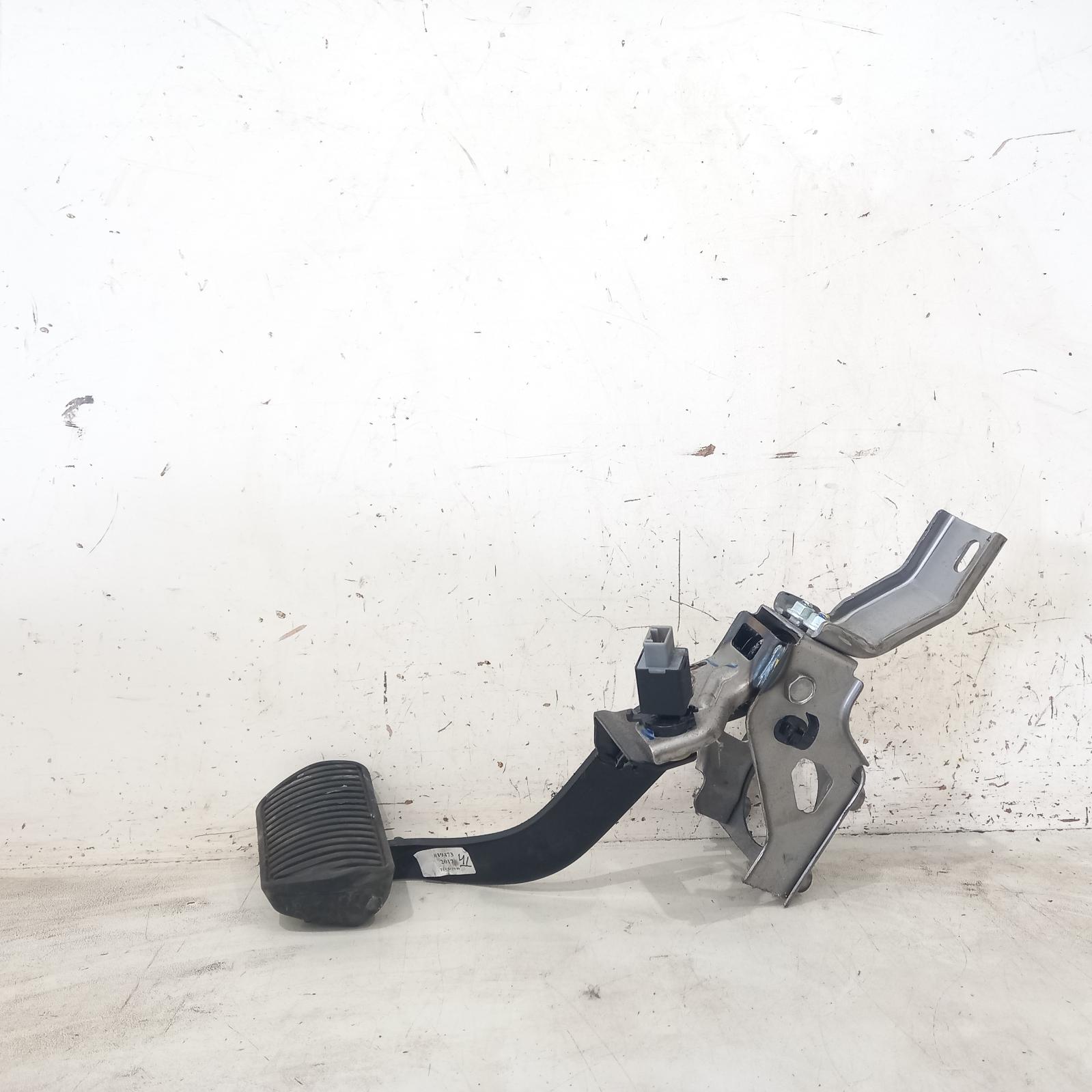 View Auto part Pedal Assembly Hyundai Tucson 2017