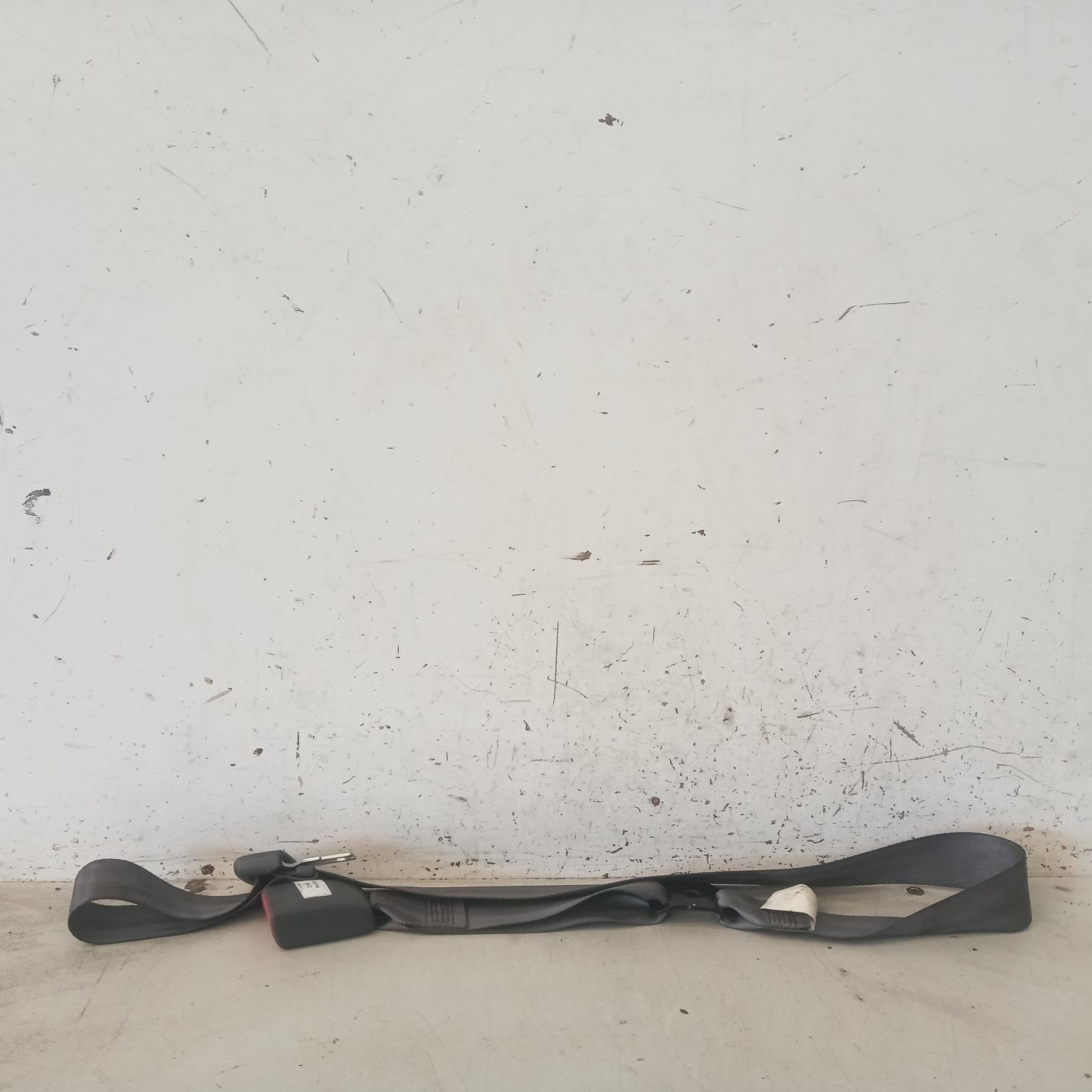 View Auto part Seatbelt/Stalk Toyota Hilux 2012